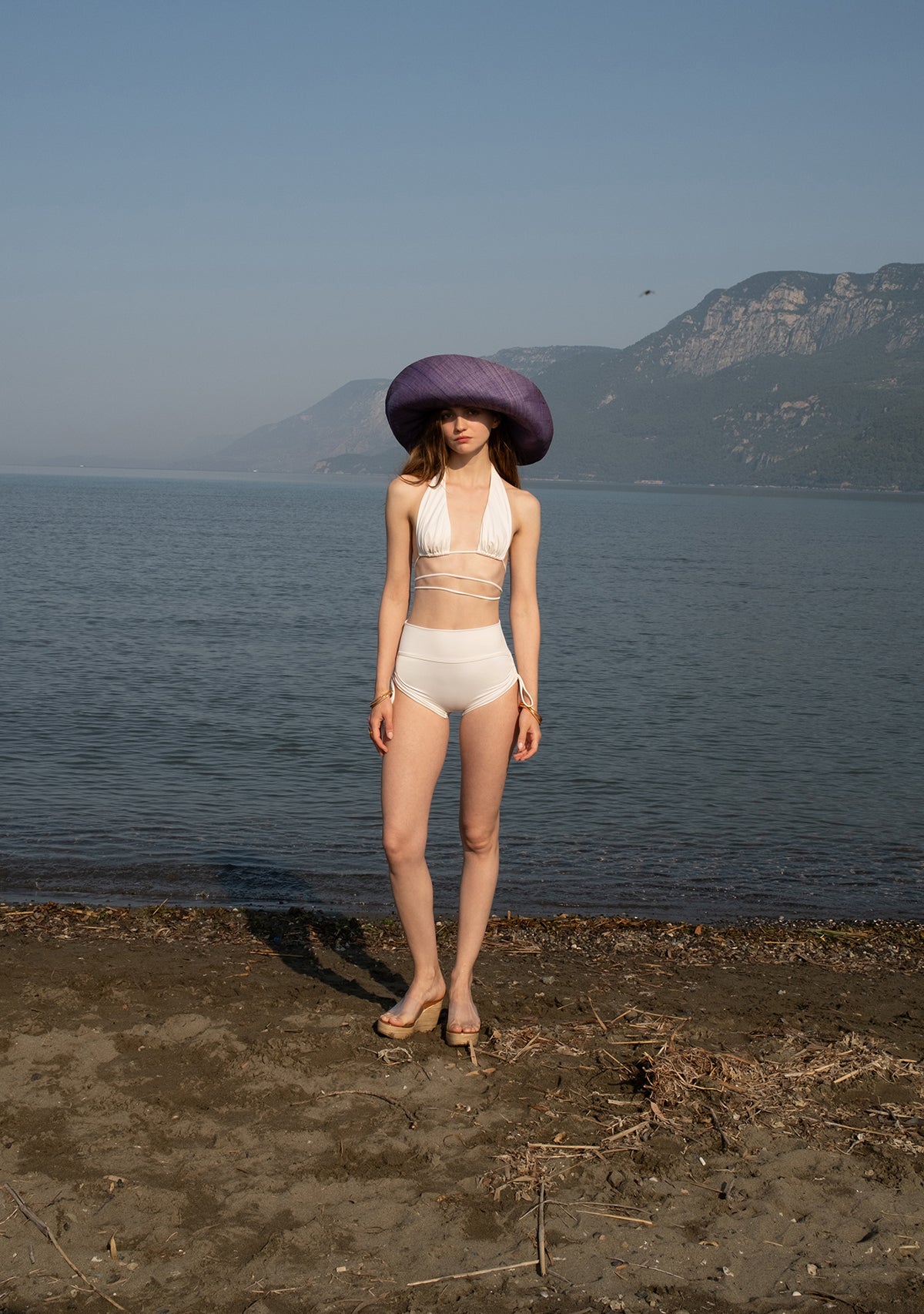 Tiny-Beyaz Dar Kesim Yanlardan Ayarlanabilir şort Mayo-Bikini + Mayo-6-Milagron.com