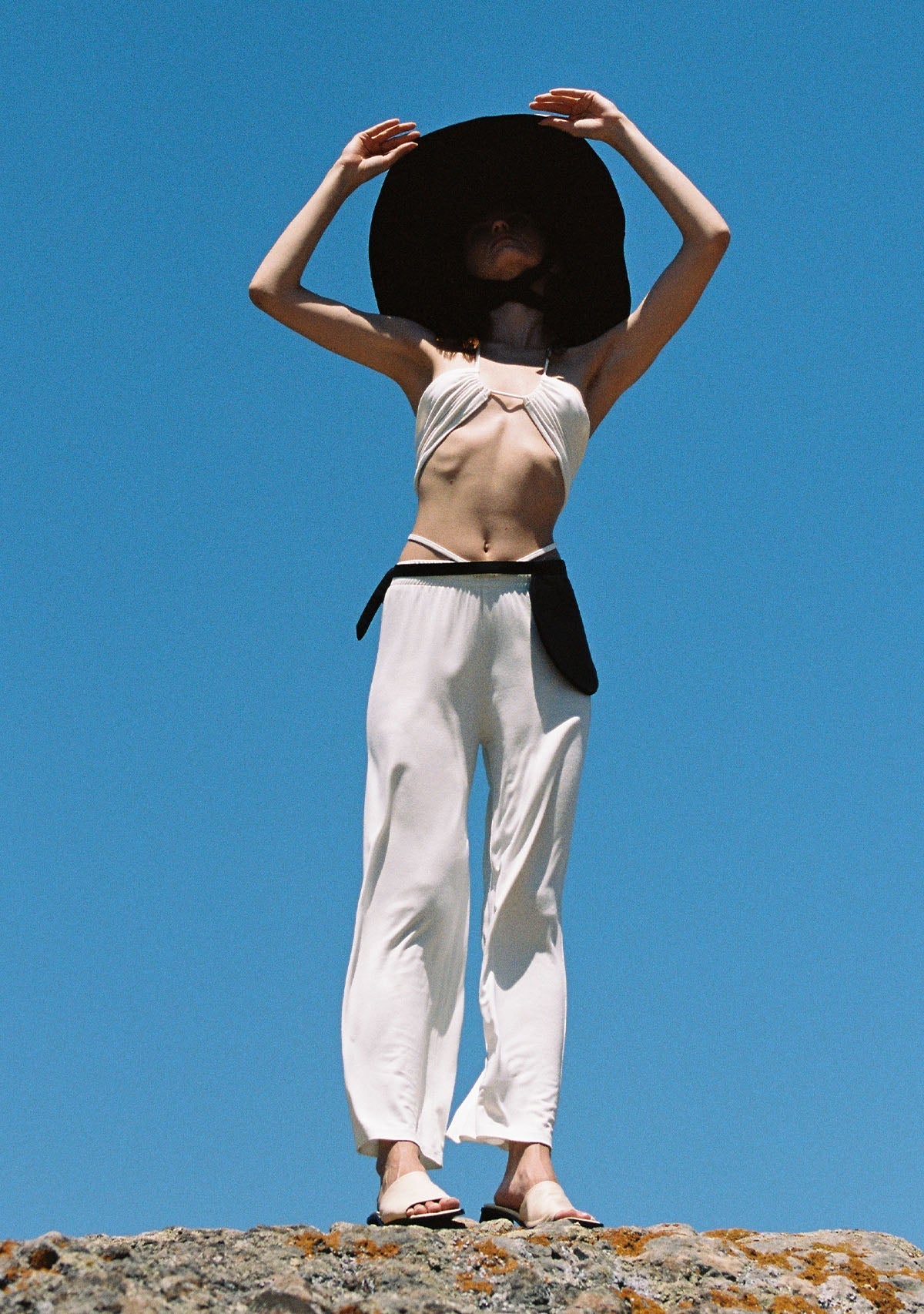 Tiny-Beyaz İnce Eşofman Altı-Eşofman-4-Milagron.com