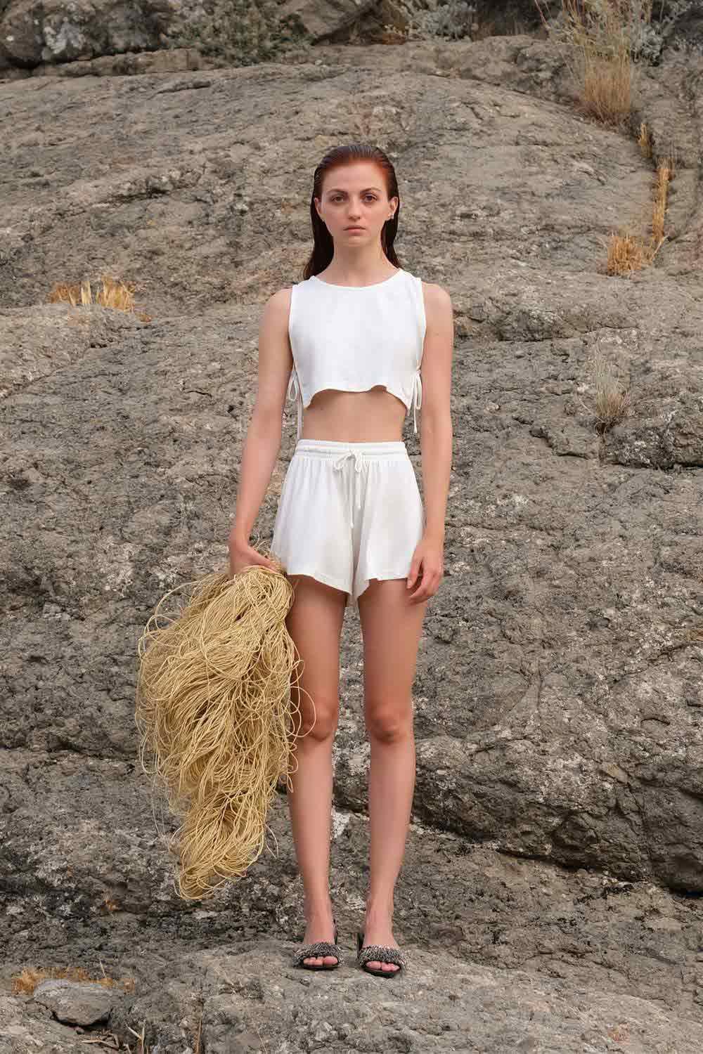 Tiny-Dökümlü Beyaz Şort-Şort-1-Milagron.com