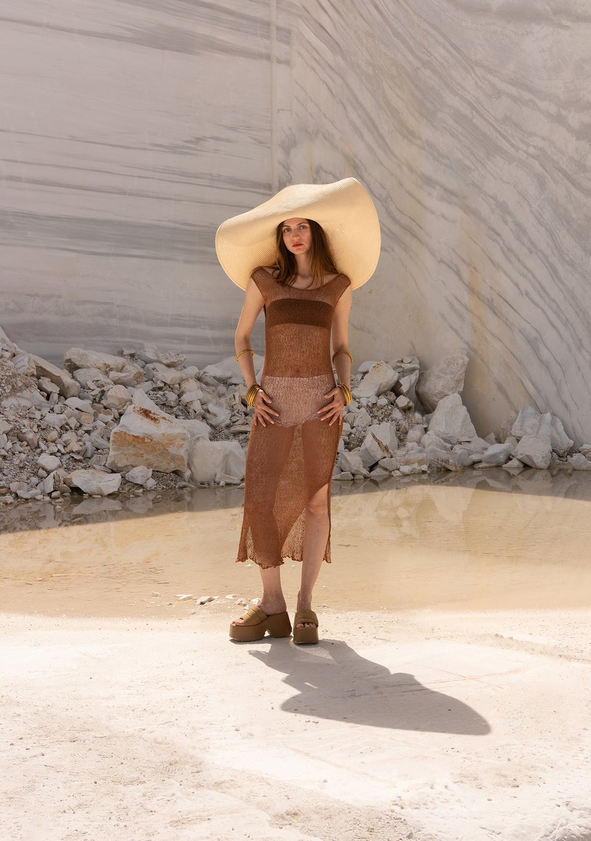 Tiny-El İşi Kolsuz Uzun Kahverengi Elbise-Elbise-3-Milagron.com