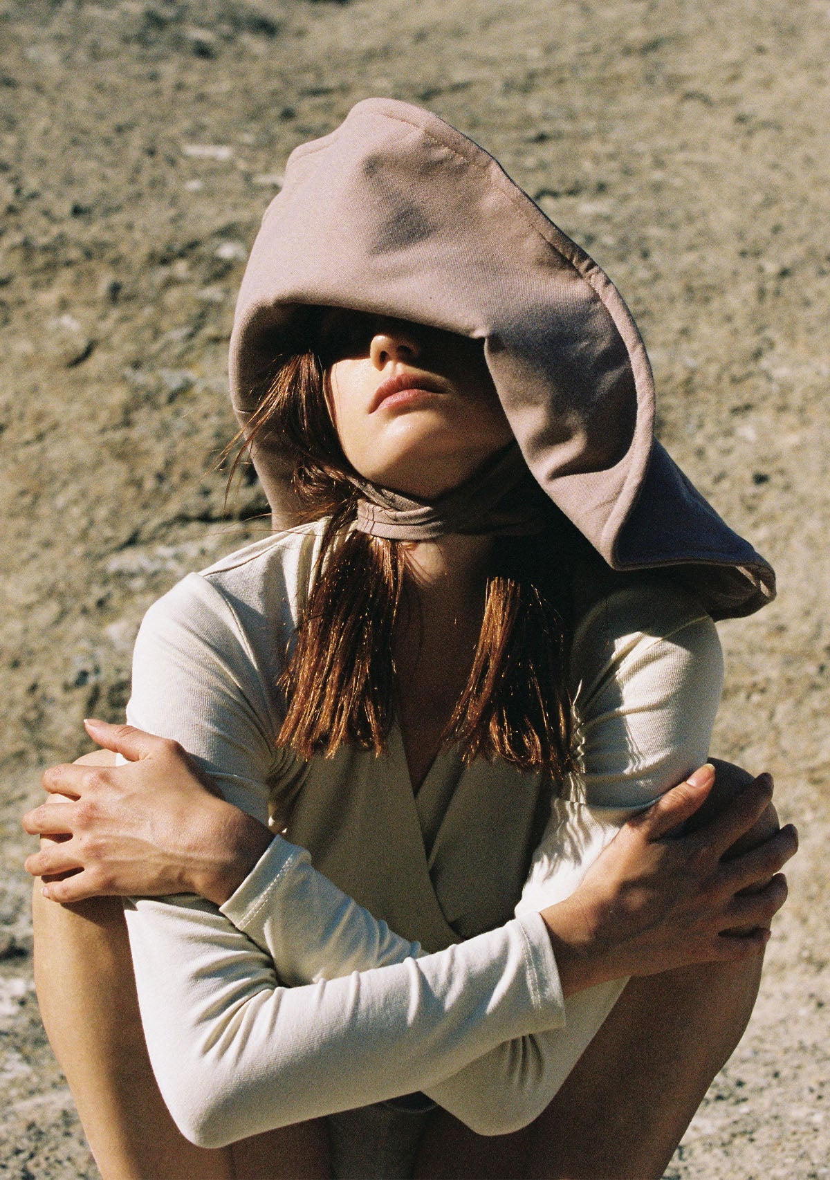 Tiny-Gölgelikli Büyük Nude Şapka-Şapka-2-Milagron.com