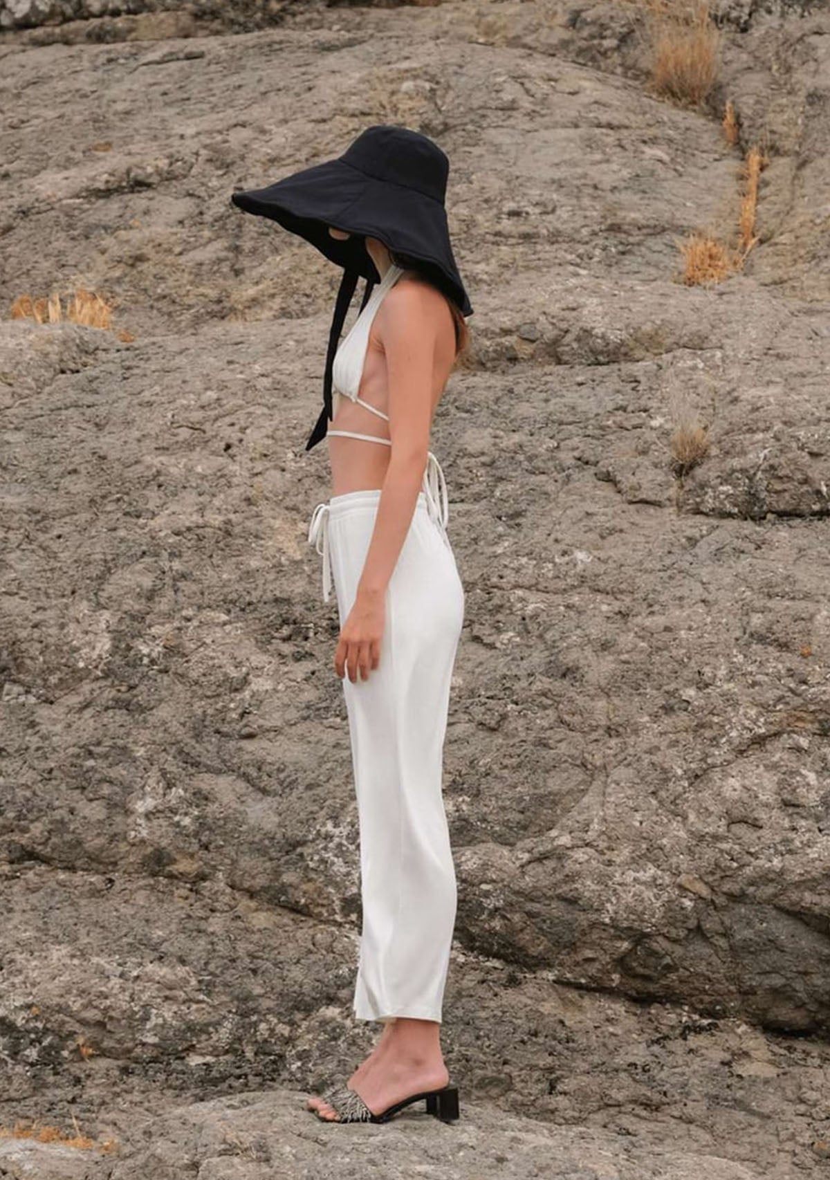 Tiny-Gölgelikli Büyük Siyah Şapka-Şapka-3-Milagron.com