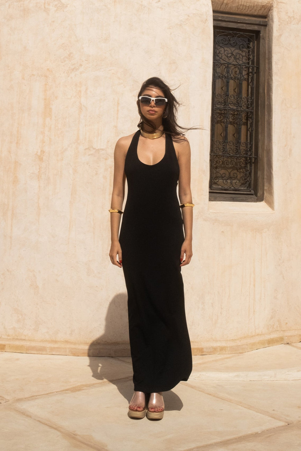 Tiny-Halter Yaka Uzun Siyah Elbise-Elbise-1-Milagron.com