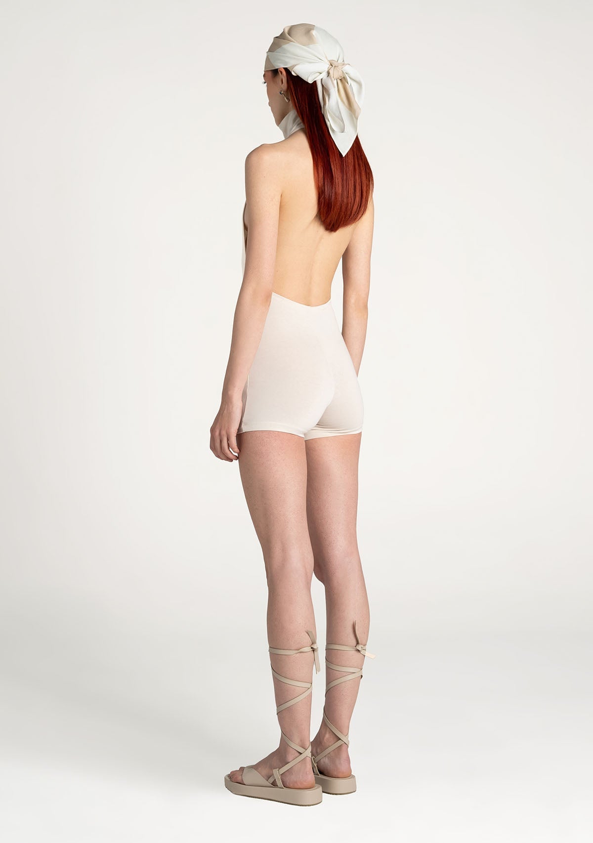 Tiny-Krem Boğazlı Sırt Dekolteli Şort Bodysuit-Tulum-6-Milagron.com