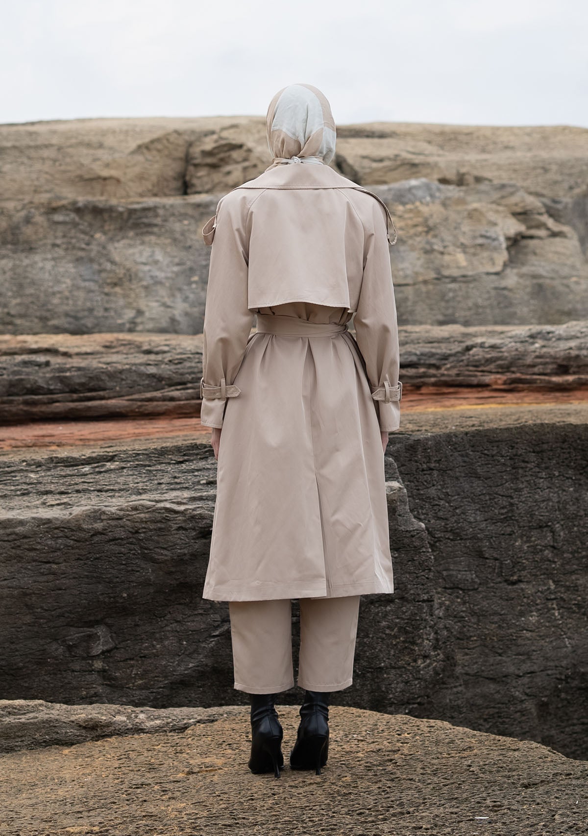 Tiny-Krem Dik Yakalı Trençkot-Trençkot-2-Milagron.com