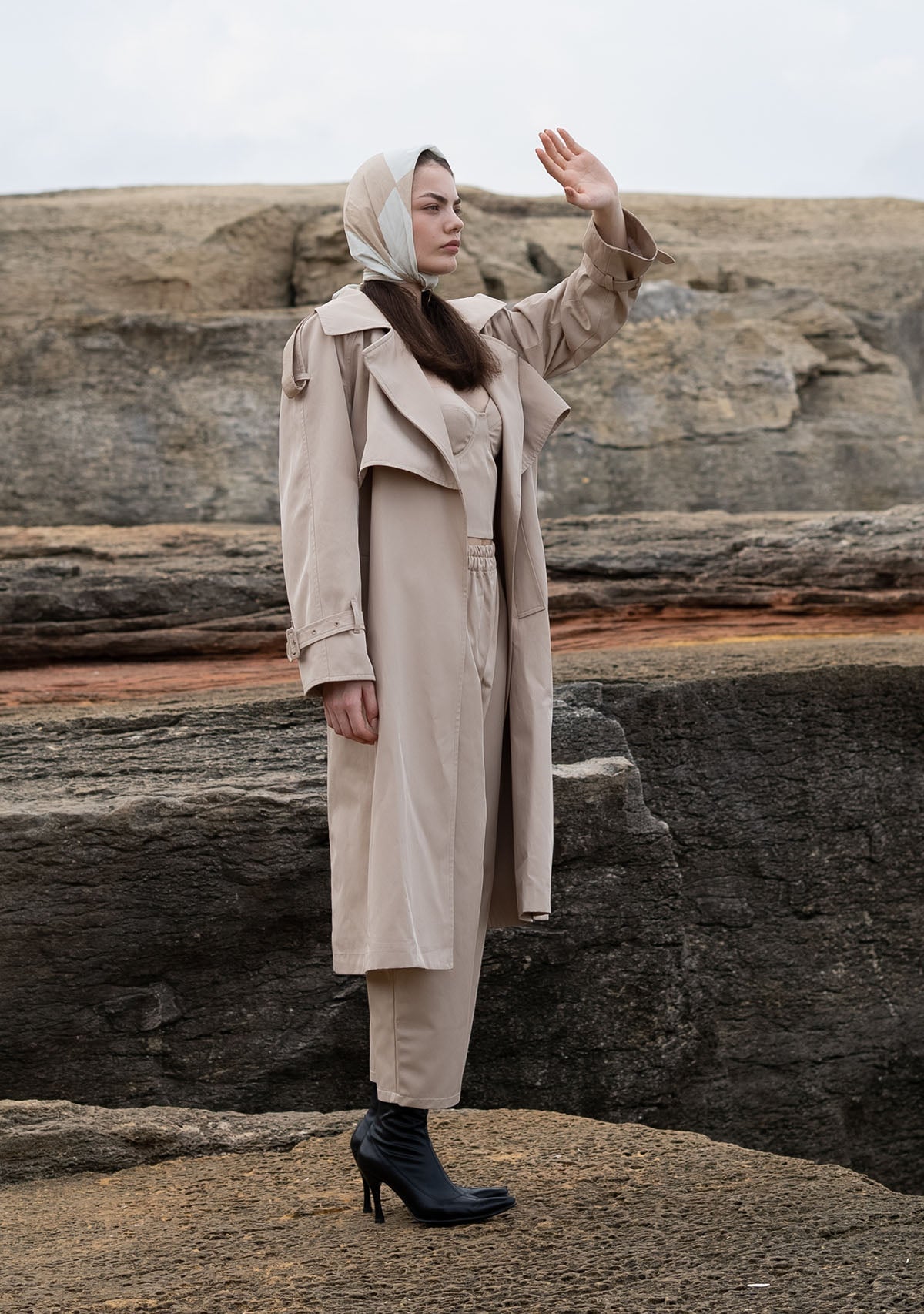 Tiny-Krem Dik Yakalı Trençkot-Trençkot-4-Milagron.com