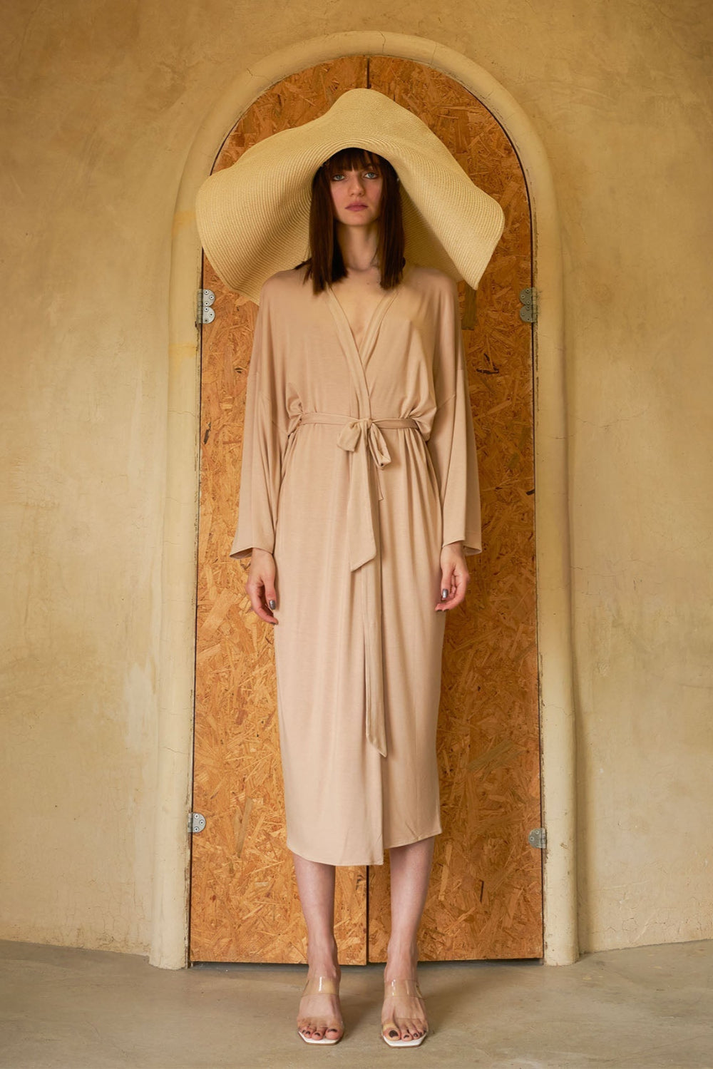 Tiny-Nude Kimono-Kimono-1-Milagron.com