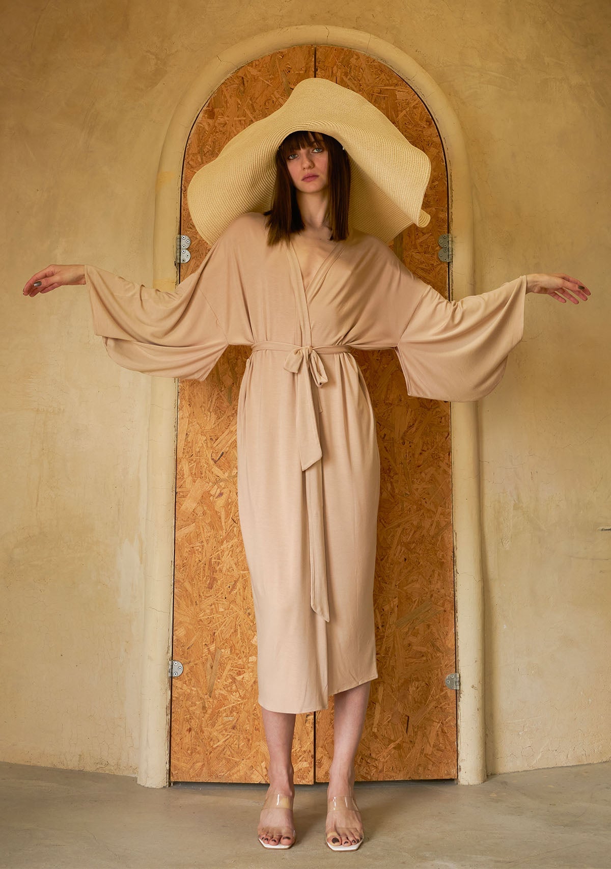 Tiny-Nude Kimono-Kimono-3-Milagron.com