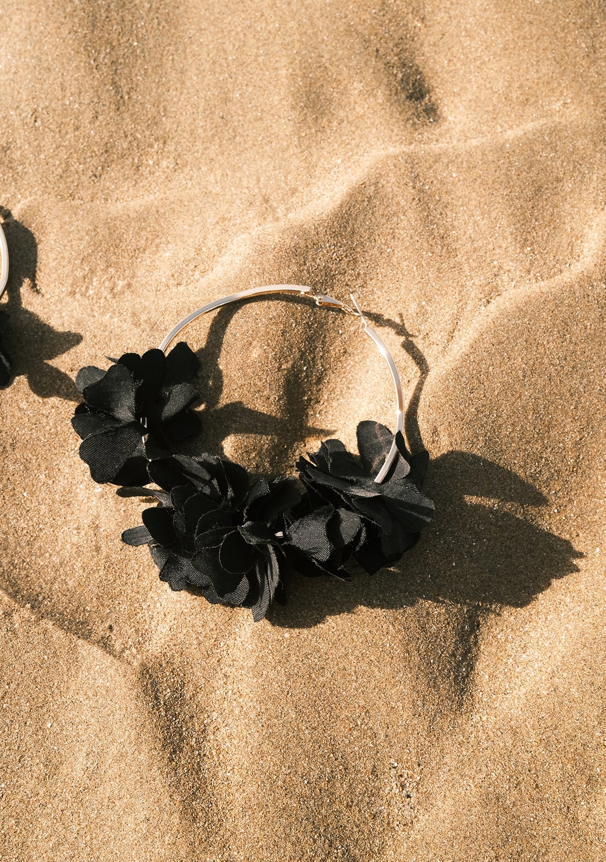 Tiny-SORUNLU - Sekhmet Black Tencel Earring-Küpe-6-Milagron.com