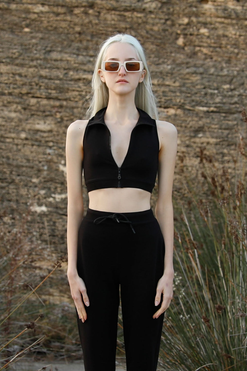 Tiny-Siyah Fermuar Detaylı Boğazlı Kısa Bluz-Bluz-1-Milagron.com