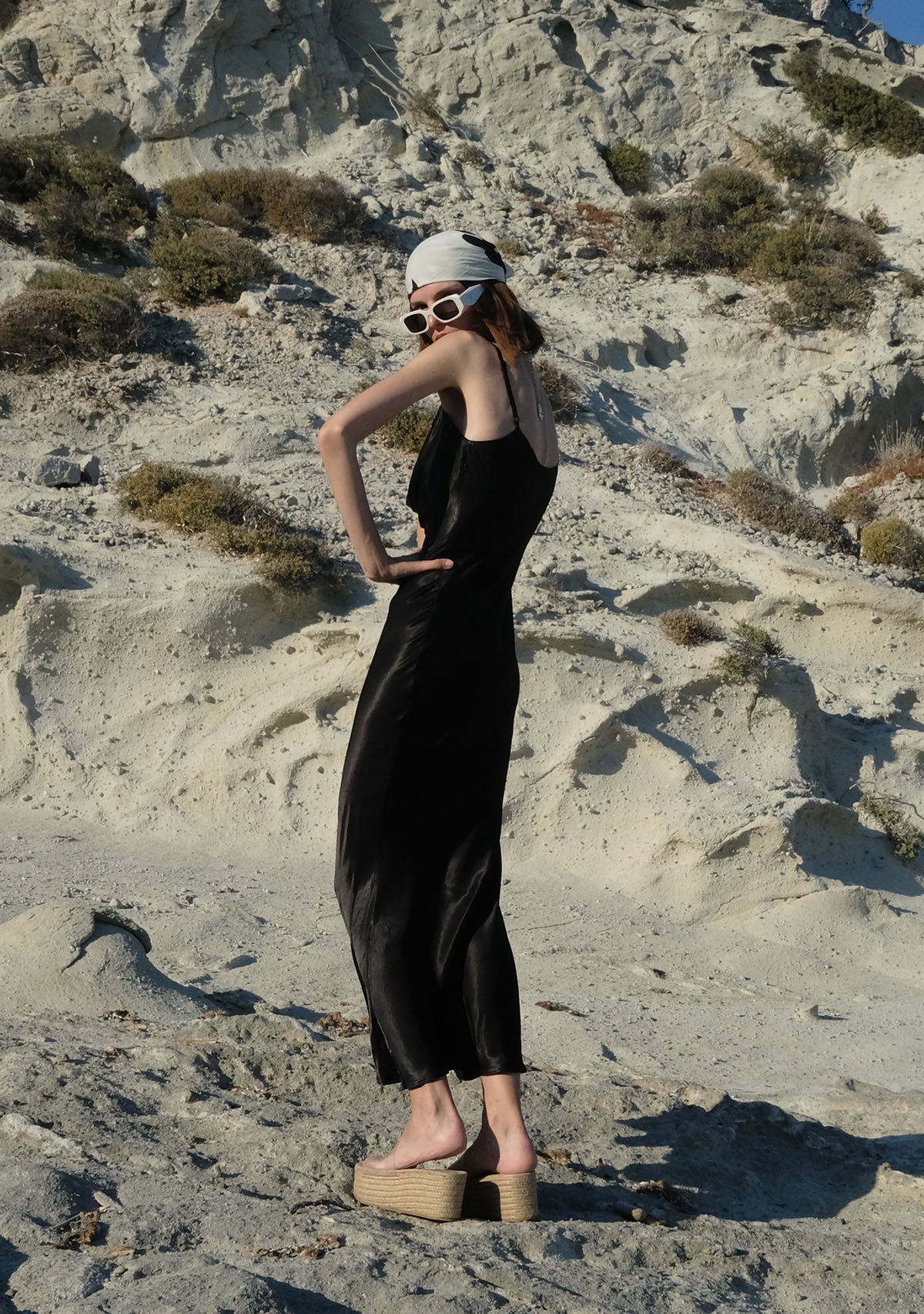 Tiny-Siyah İnce Askılı Uzun Saten Elbise-Elbise-4-Milagron.com