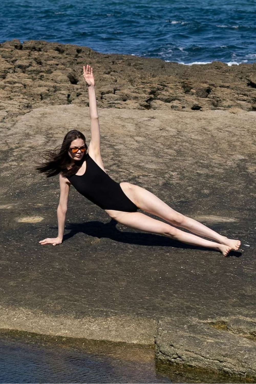 Tiny-Siyah Sırt Dekolteli Bodysuit-Bodysuit-1-Milagron.com