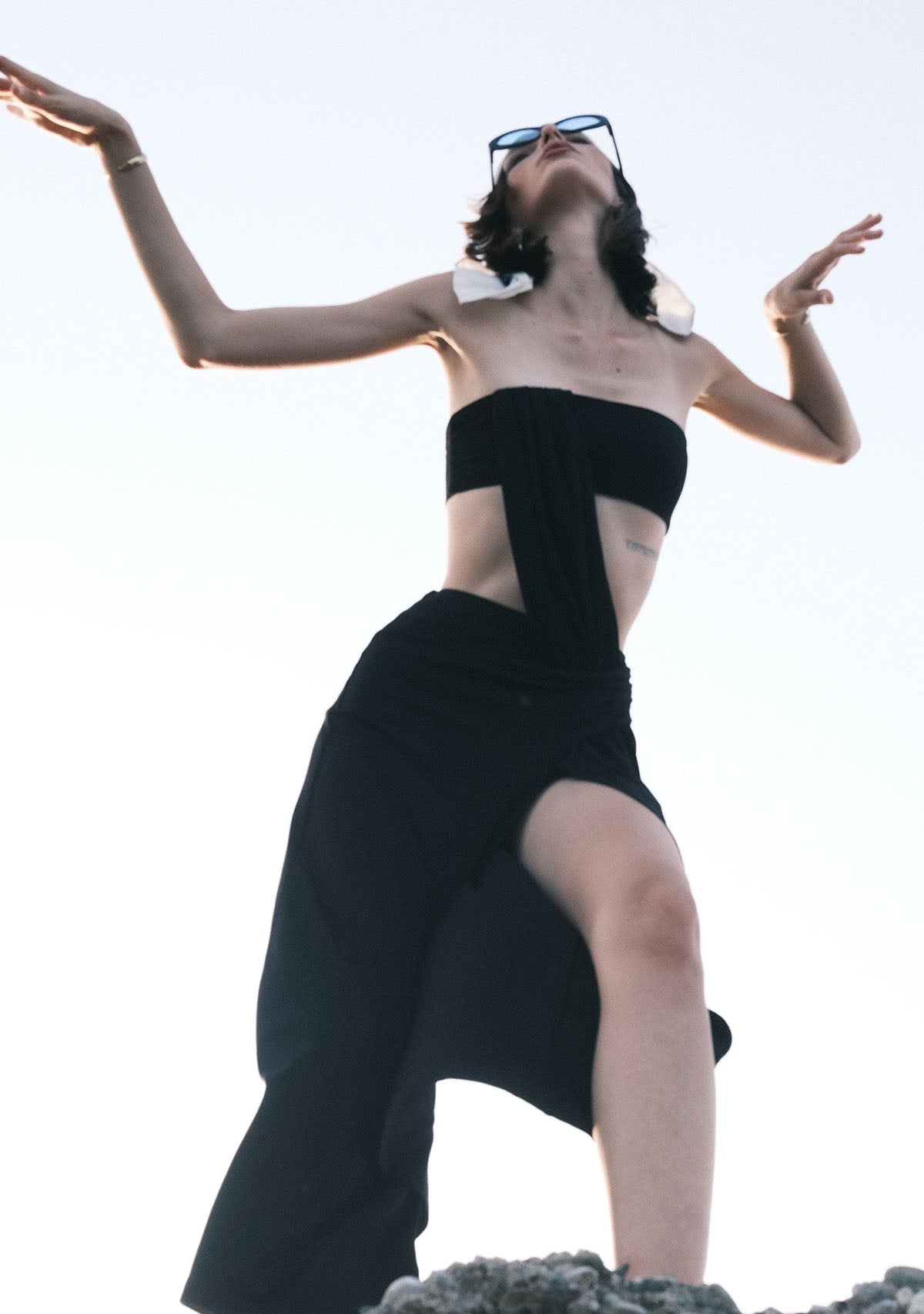 Tiny-Siyah Z Detaylı Uzun Straplez Elbise-Elbise-2-Milagron.com