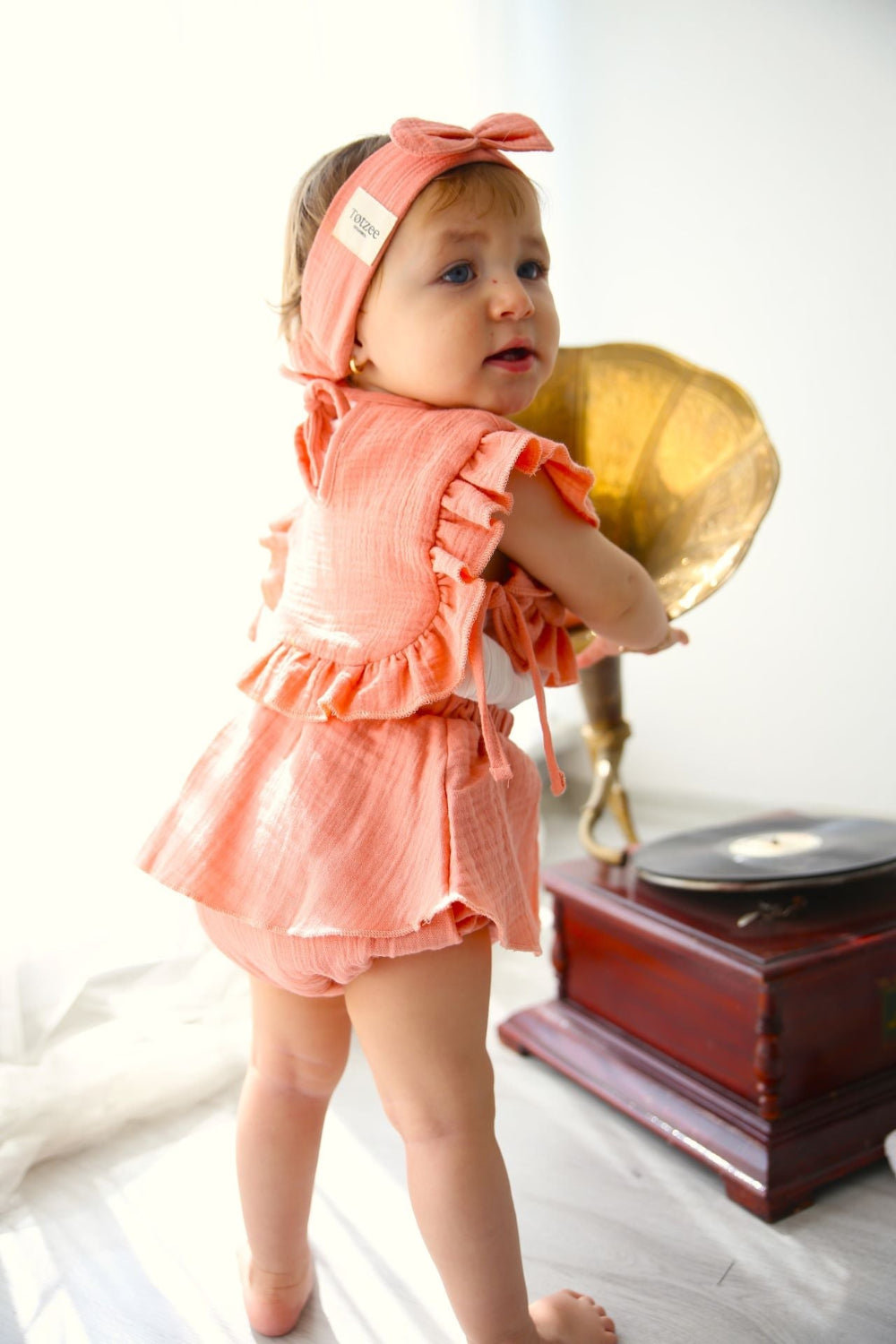 Totzee-Müslin Fırfırlı Mama Önlüğü Mercan-Önlük-1-Milagron.com