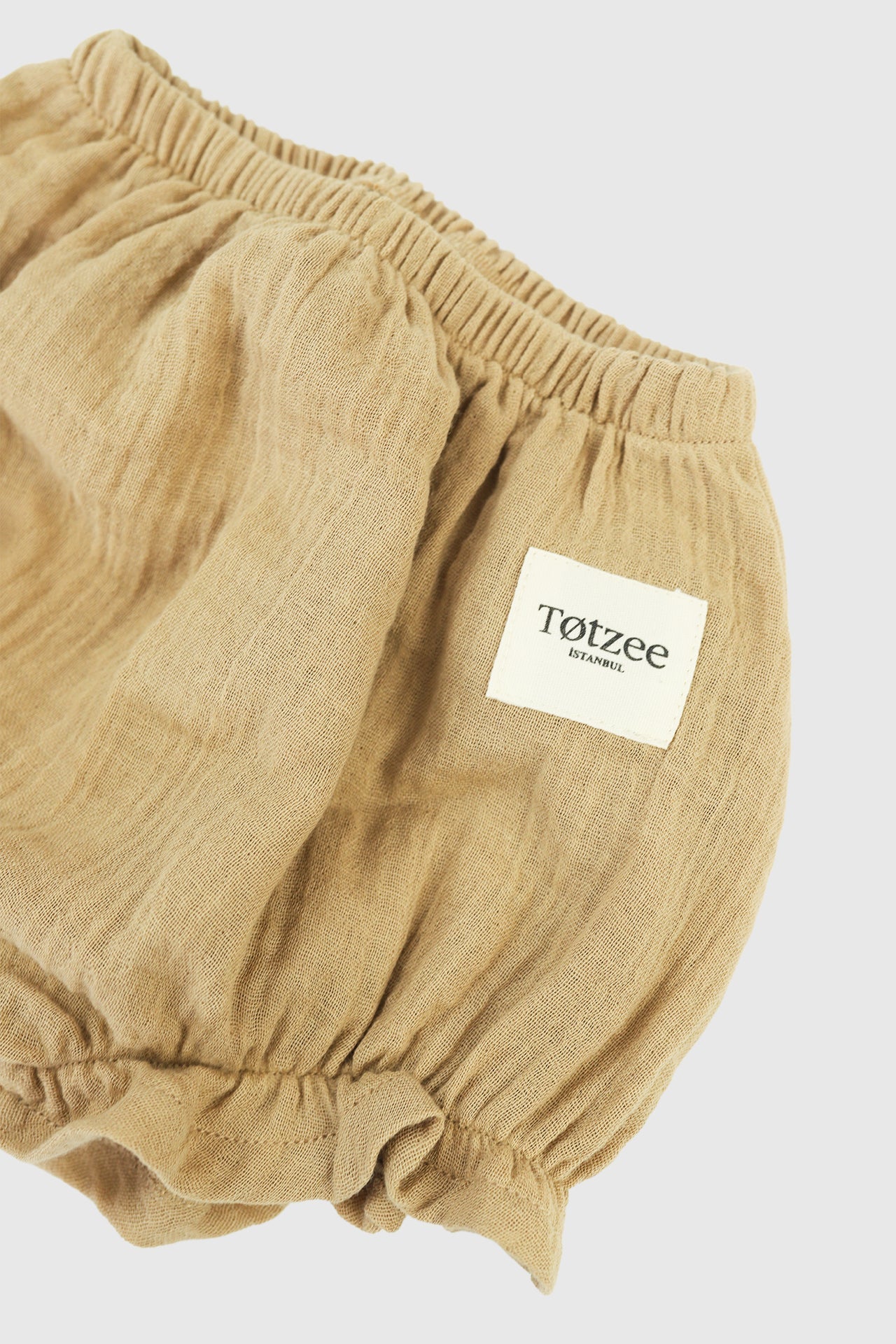 Totzee-Müslin Fırfırlı Şort Kumsal Beji-Şort-3-Milagron.com
