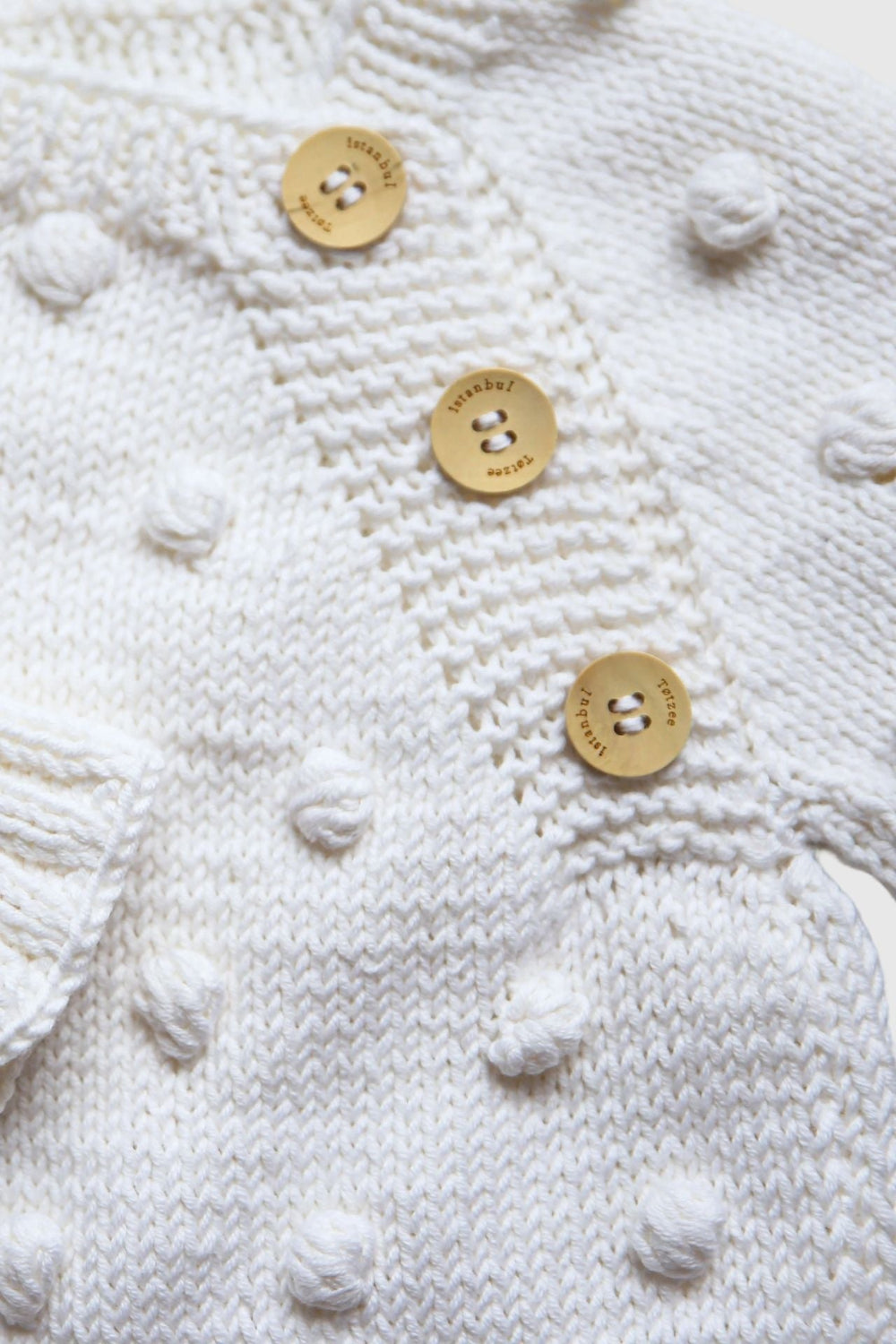 Totzee-Organik El Örgüsü Omuzdan Düğmeli Tulum Ekru-Çocuk Elbise & Tulum-3-Milagron.com