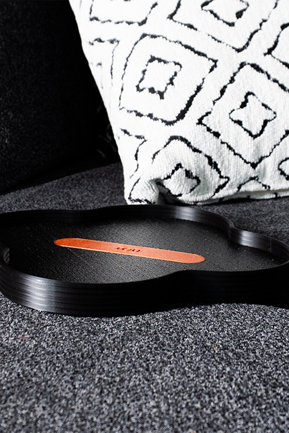 Tou Workshop-Placia Devrilmez Koltuk Tepsisi-Sehpa-3-Milagron.com