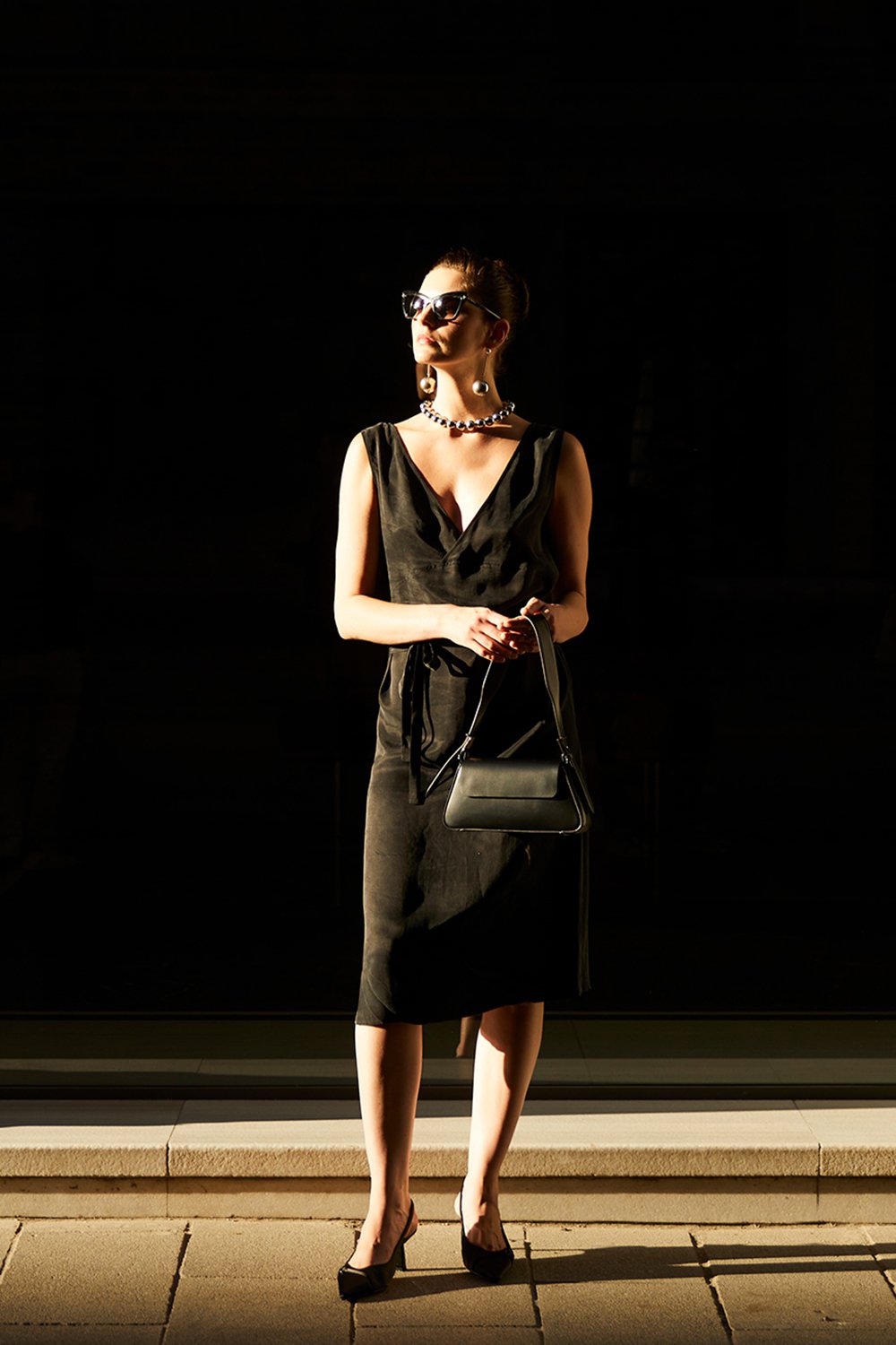 Towdoo-Lily – V Yaka Elbise - Siyah-Elbise-1-Milagron.com