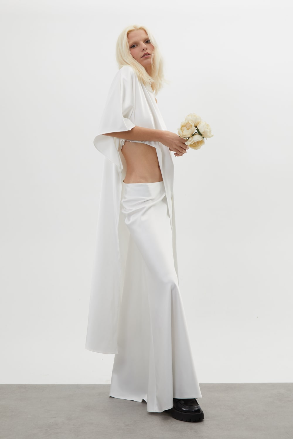 Trust The Team-Zeta Beyaz Etek-Etek-3-Milagron.com