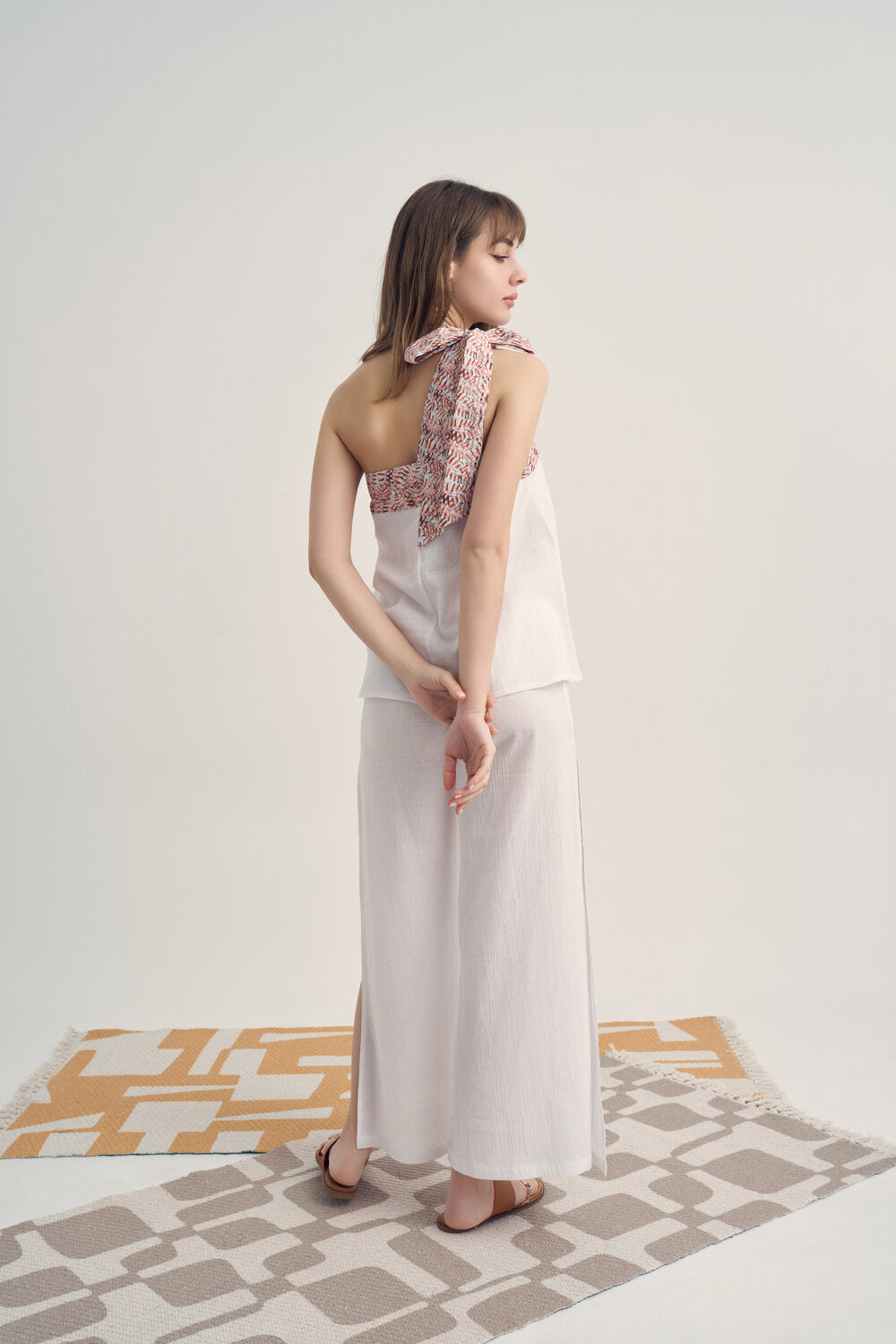 Unexpectedone-Put a Bow on It - Glowing Red-Top-2-Milagron.com