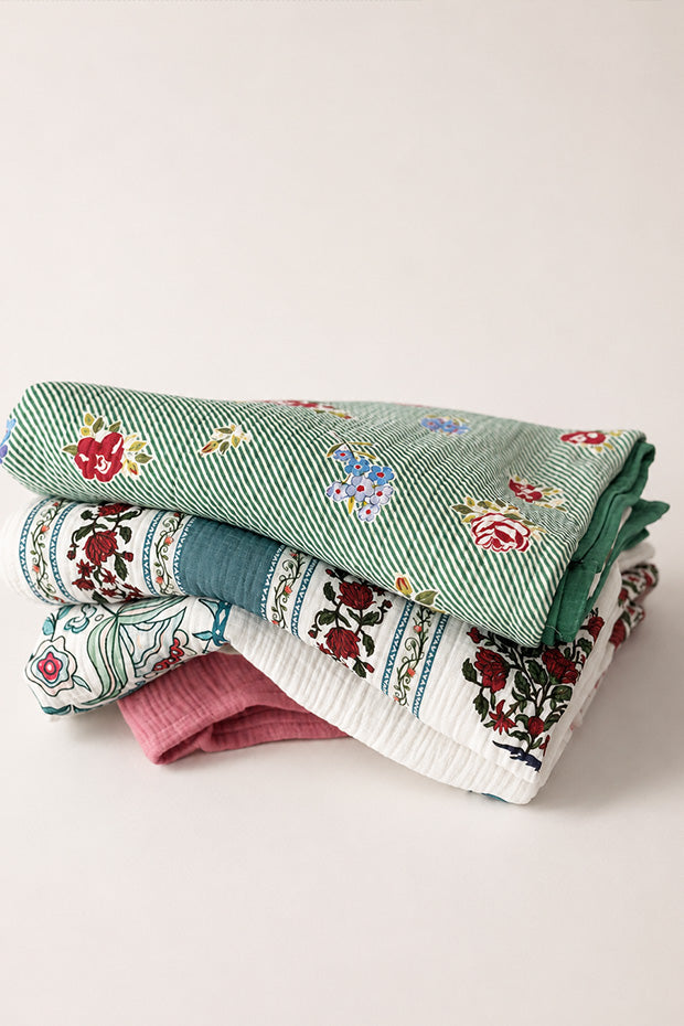 Stripe And Rose Organik Pamuk 4 Katlı Müslin Yatak Örtüsü