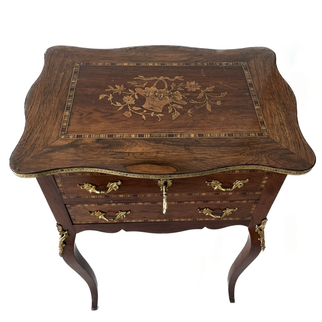 Valnott-Anahtarlı Fransız Antika Dresuar-Dresuar & Konsol-2-Milagron.com