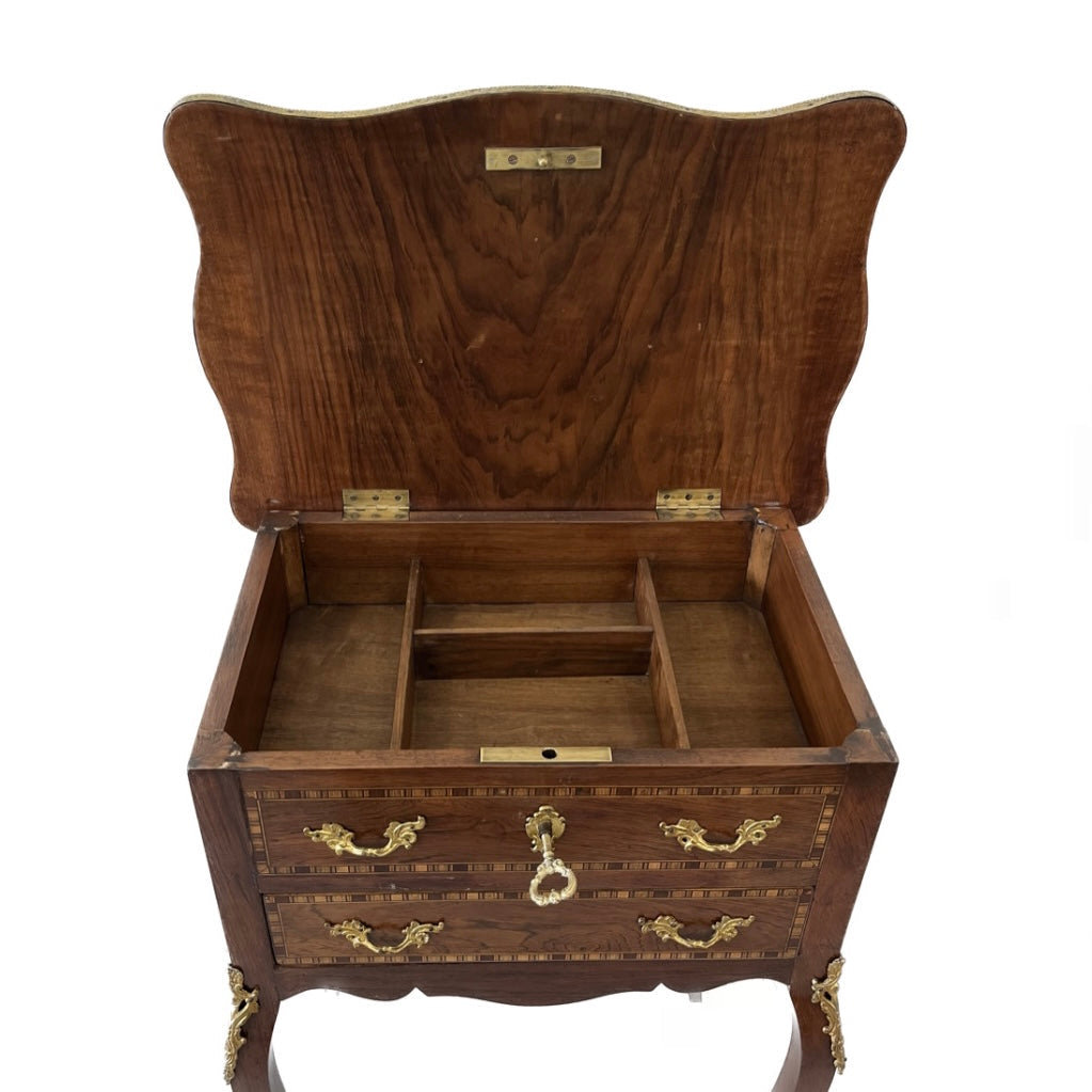 Valnott-Anahtarlı Fransız Antika Dresuar-Dresuar & Konsol-3-Milagron.com