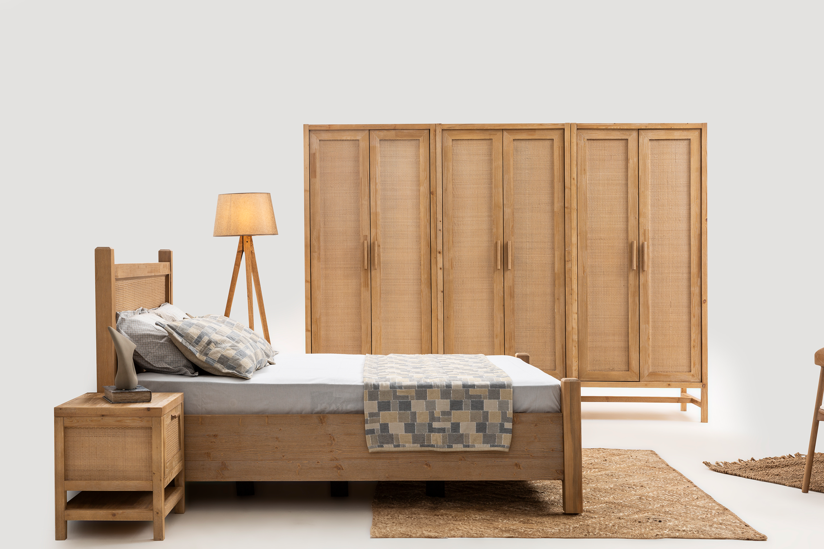 Valnott-Casablanca Komodin-Komodin-2-Milagron.com