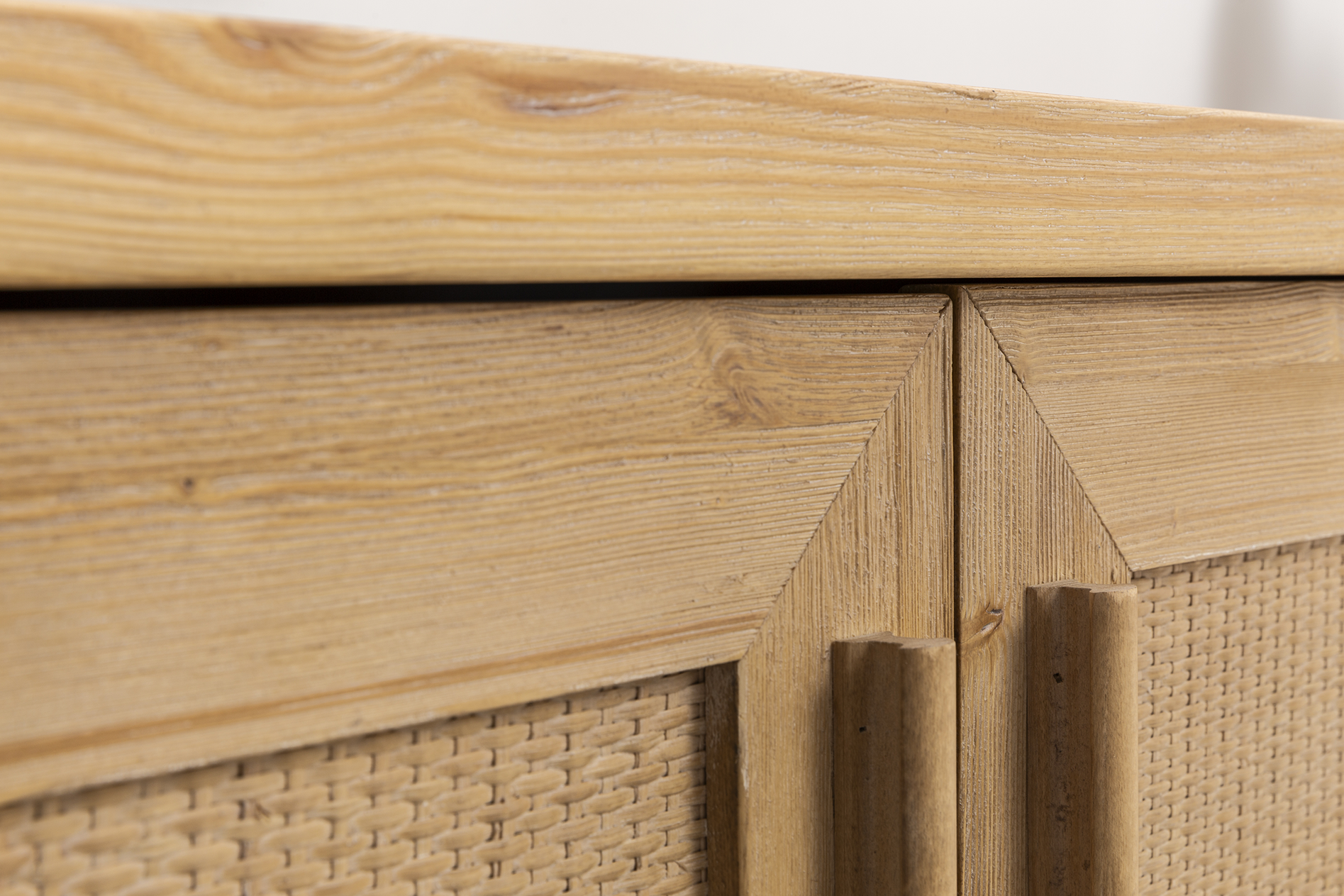 Valnott-Casablanca Konsol-Dresuar & Konsol-4-Milagron.com