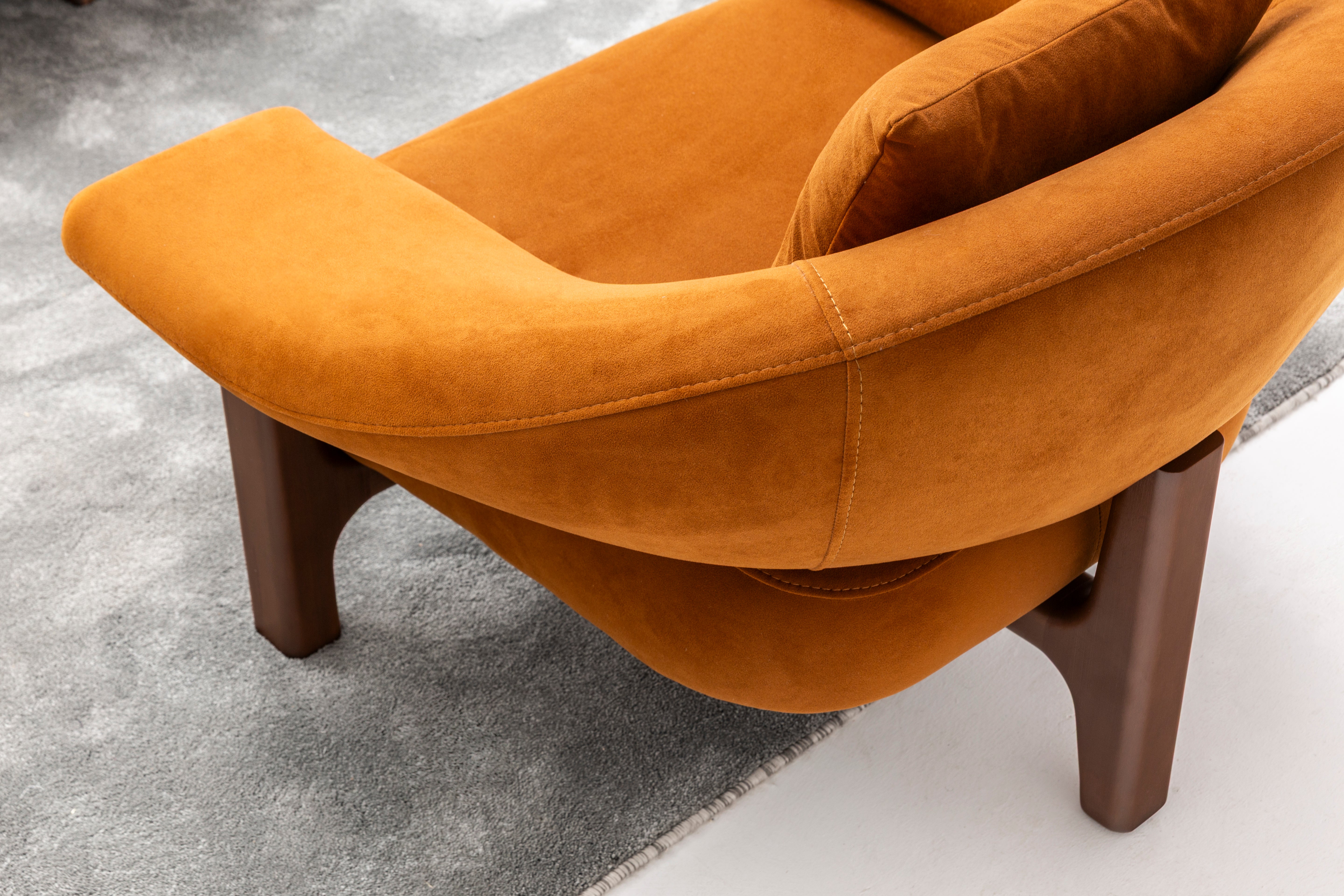 Valnott-Etna Berjer-Armchair-6-Milagron.com