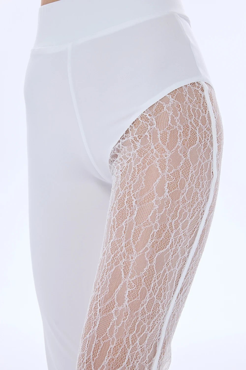 Valnue Lingerie-Celeste Beyaz Dantel Asimetrik Pantolon-Pantolon-1-Milagron.com