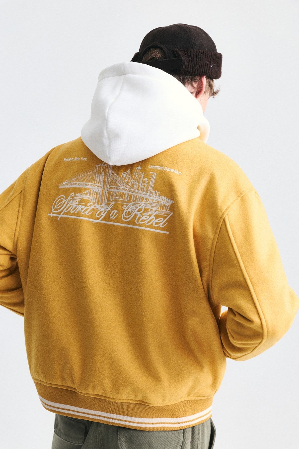 Boxy Fit Baskılı Mont