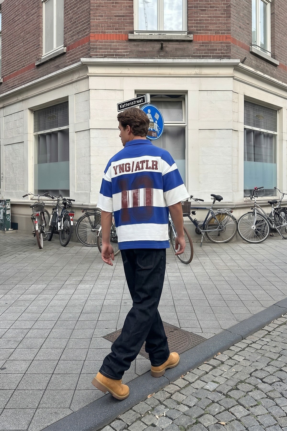 Oversize Rugby Yaka Çizgili Tişört