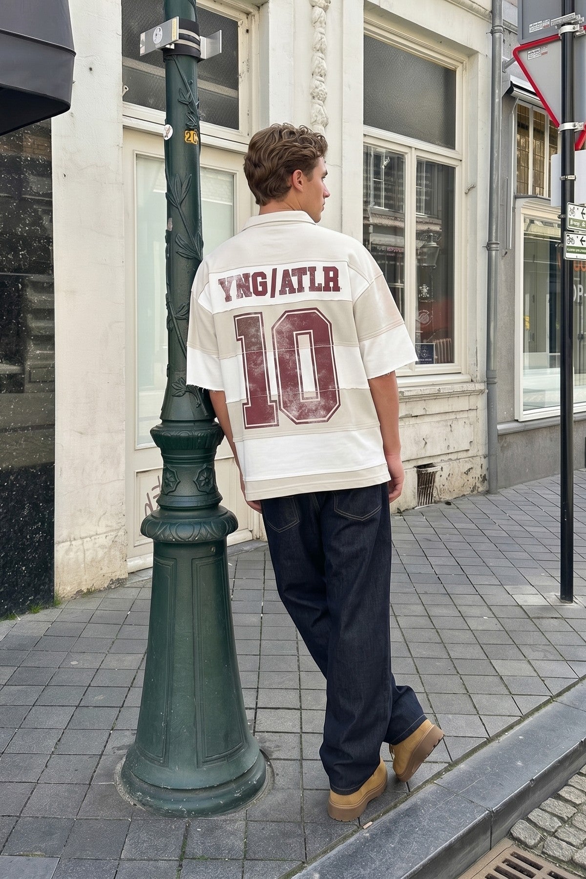 Oversize Rugby Yaka Çizgili Tişört