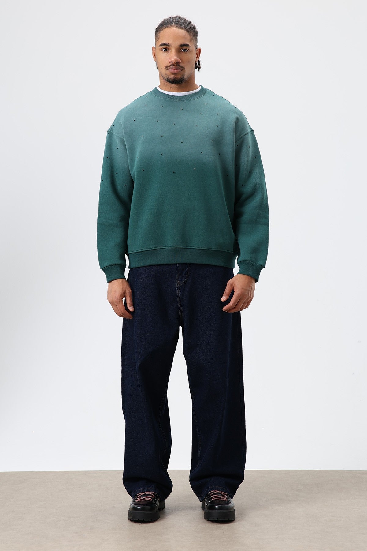 Yıkamalı Taş Detaylı Oversize Sweatshirt