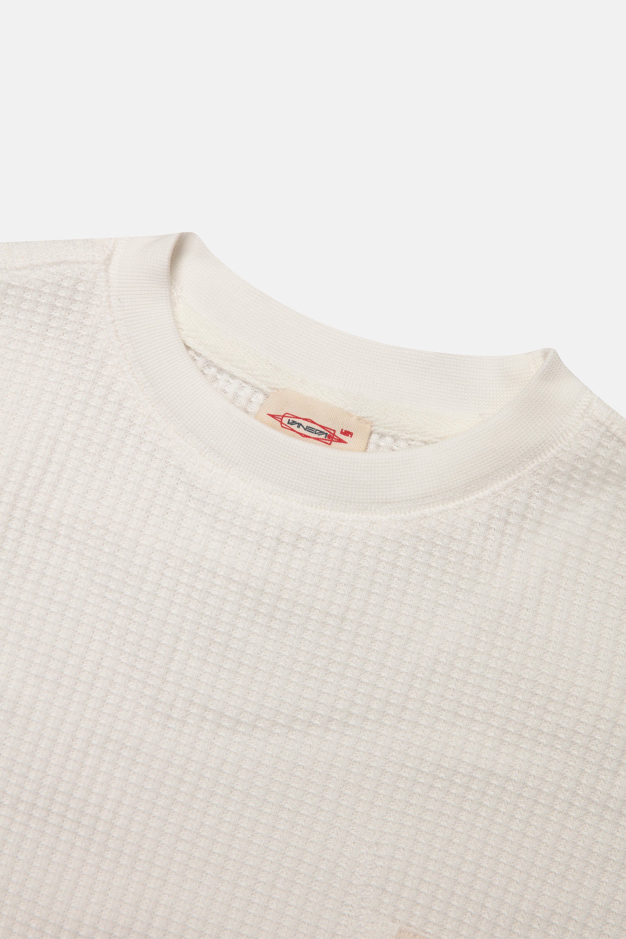 Vaneda-Urbanwild Uzun Kollu Waffle Tshirt Beyaz-3-Milagron.com