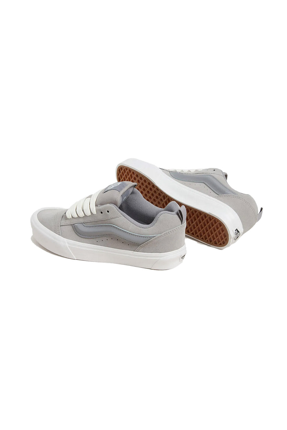 Vans-Knu Skool Suede Gray-Sneakers-3-Milagron.com