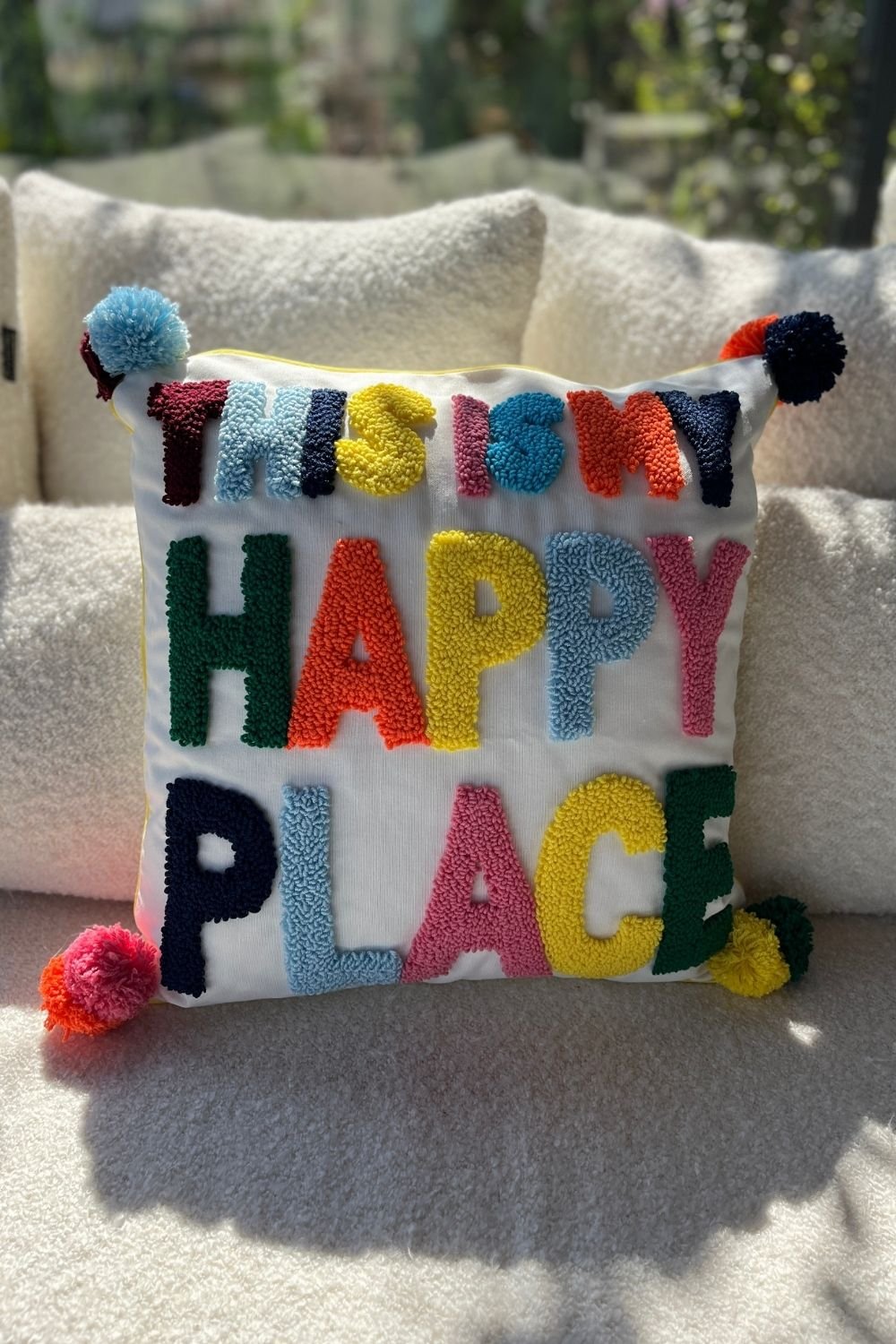 Vapaa-Happy Place Kırlent-Kırlent-1-Milagron.com