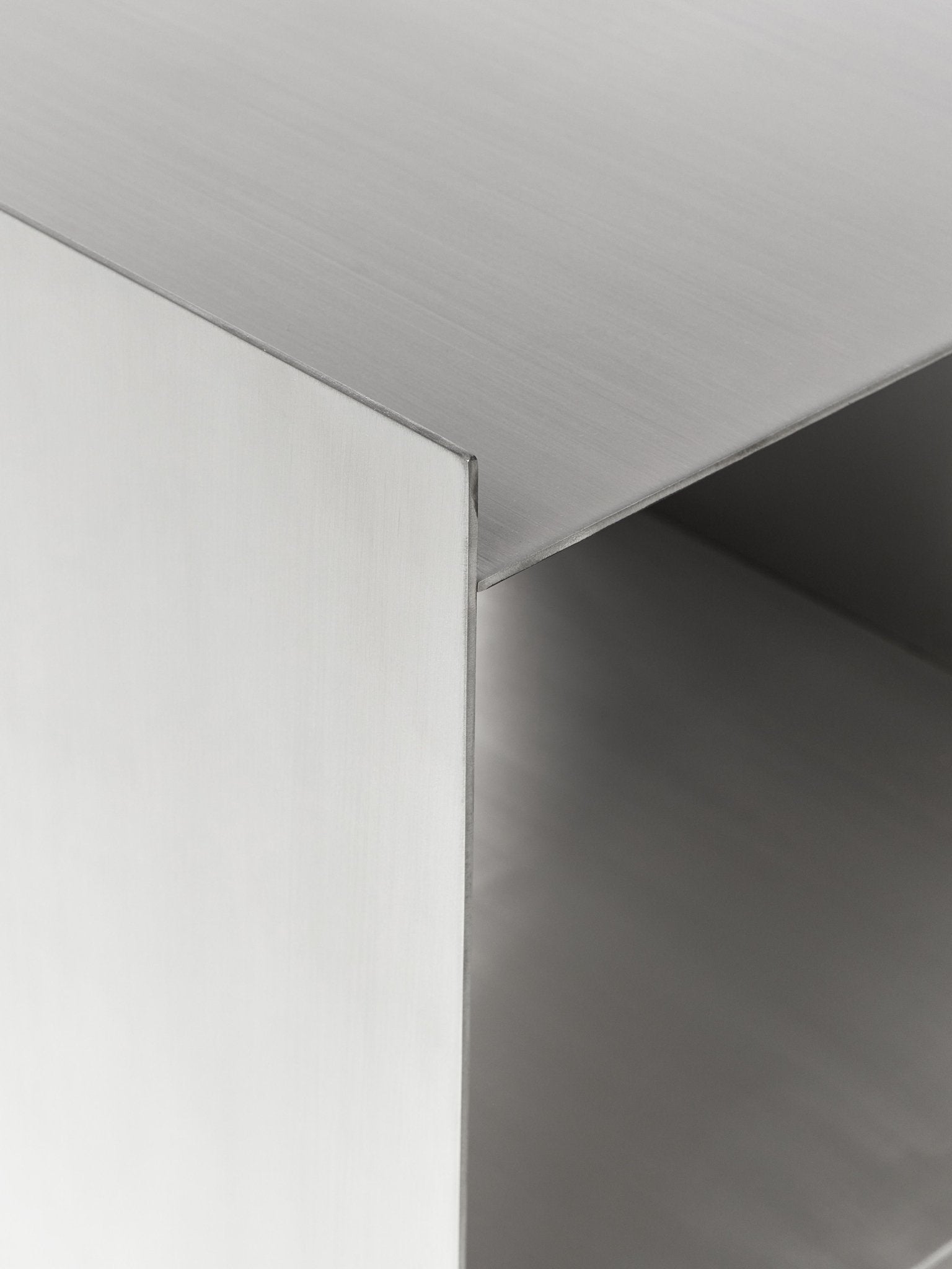 Aiden Metal Komodin, Modern Minimalist Fırçalanmış Çelik