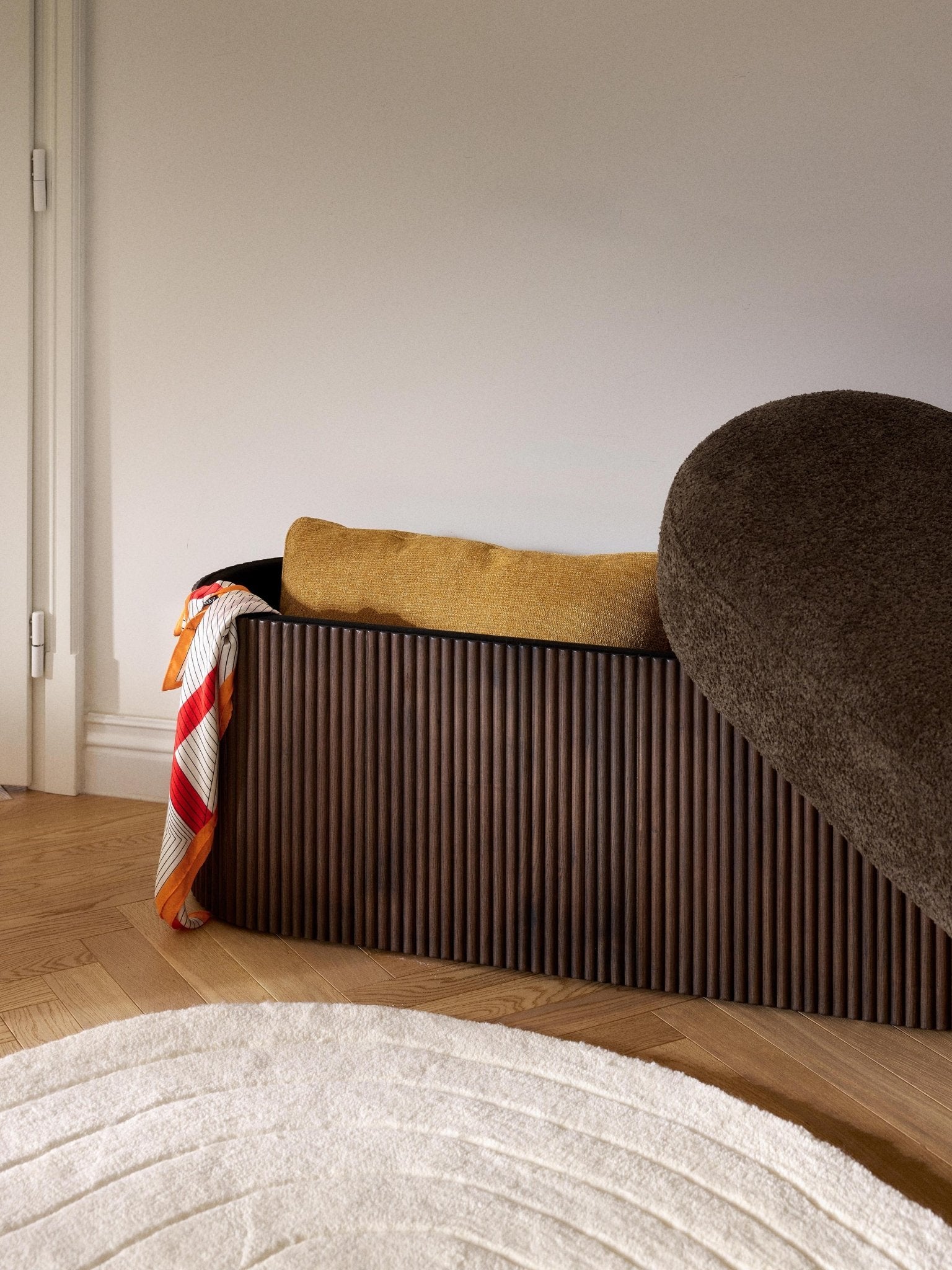 Nala Depolama Alanlı Modern Kumaş Kaplı Bench