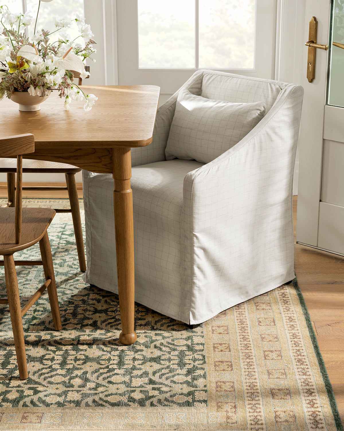 Olivier Slipcover Yemek Koltuğu Kumaş Kaplı