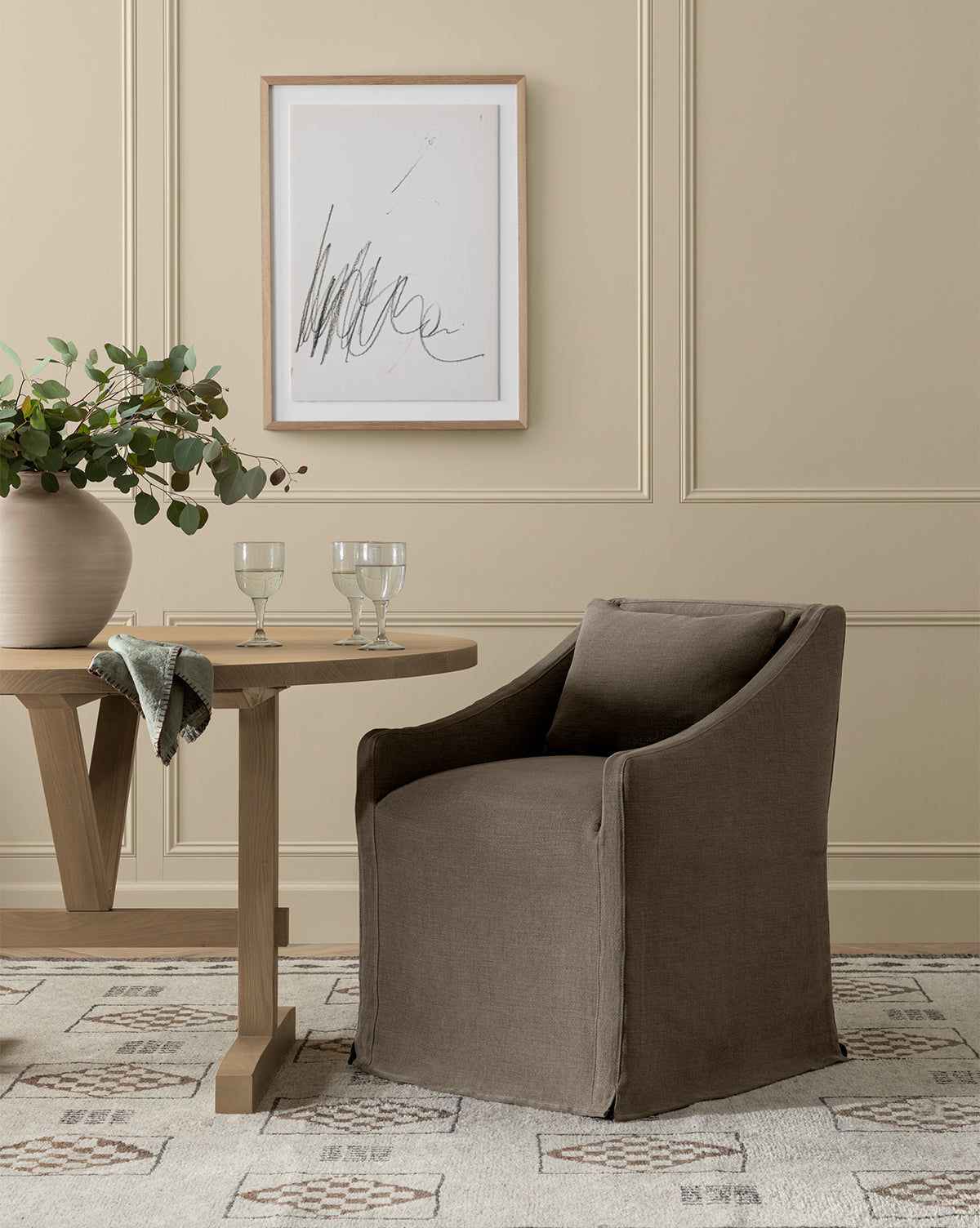 Olivier Slipcover Yemek Koltuğu Kumaş Kaplı