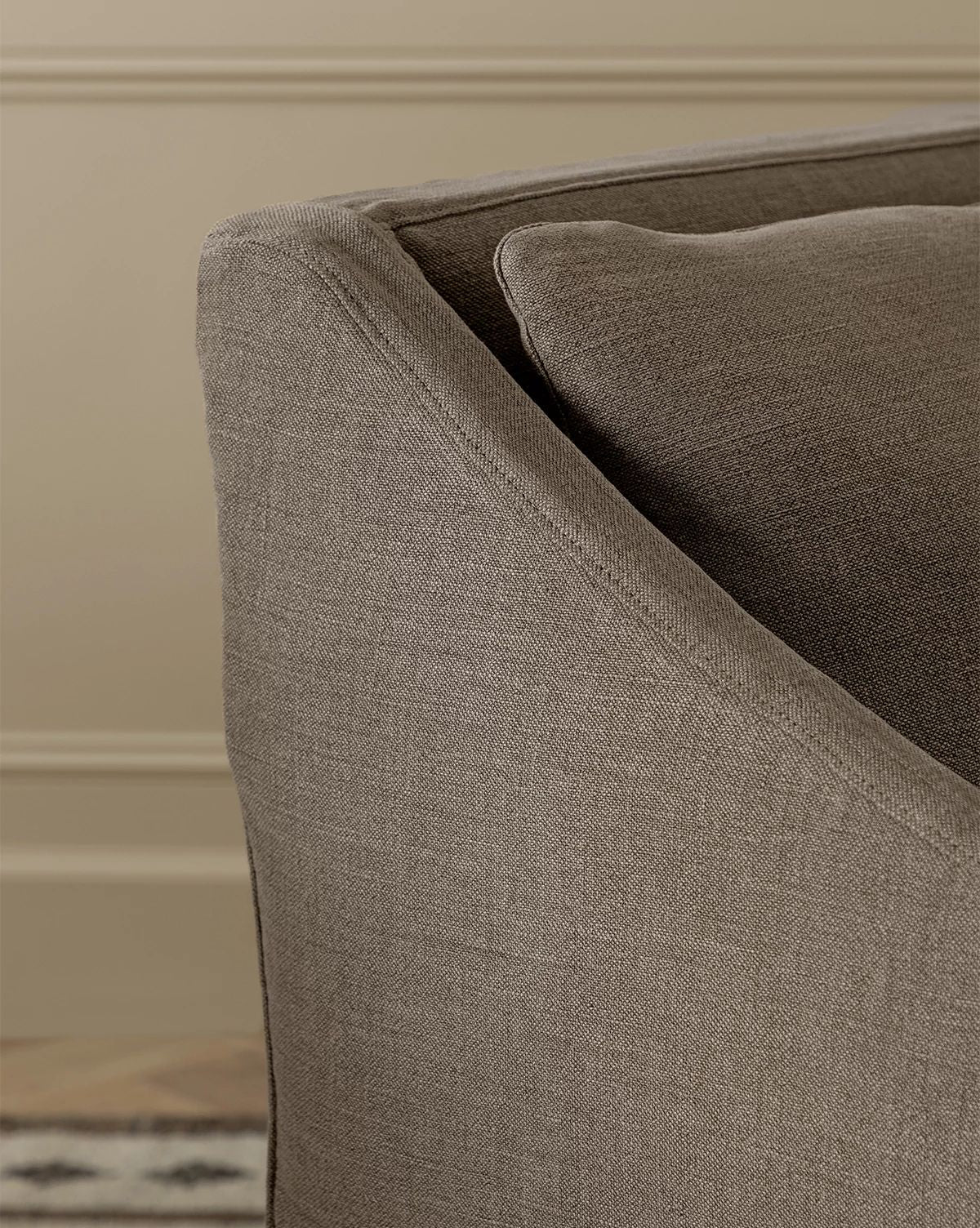 Olivier Slipcover Yemek Koltuğu Kumaş Kaplı