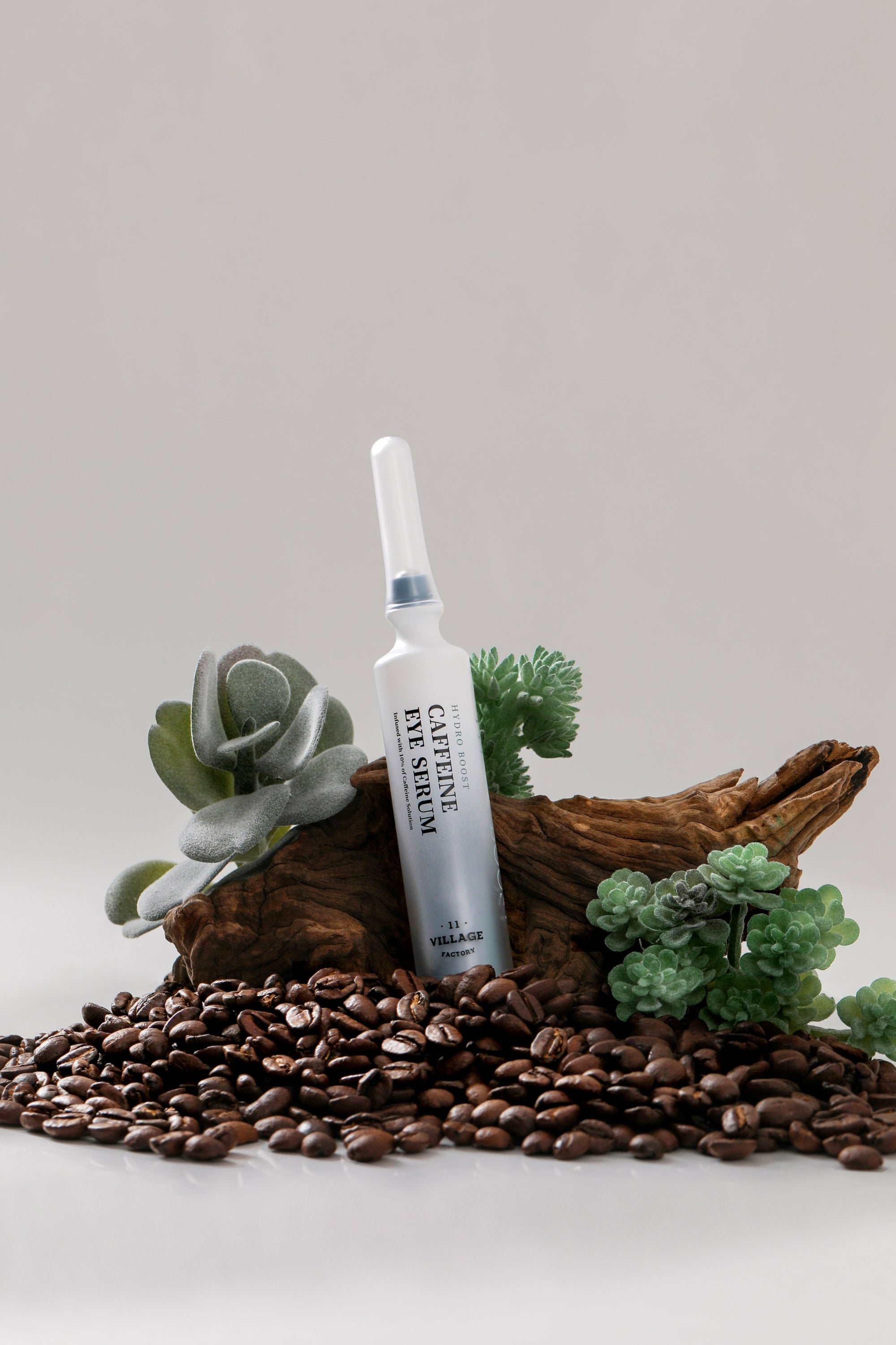 Village 11 Factory-Hydro Boost Caffeine Eye Serum Göz Altı Torbaları & Morluklar Soğuk Metal Başlıklı Kafein Göz Serumu-Göz Kremi-5-Milagron.com