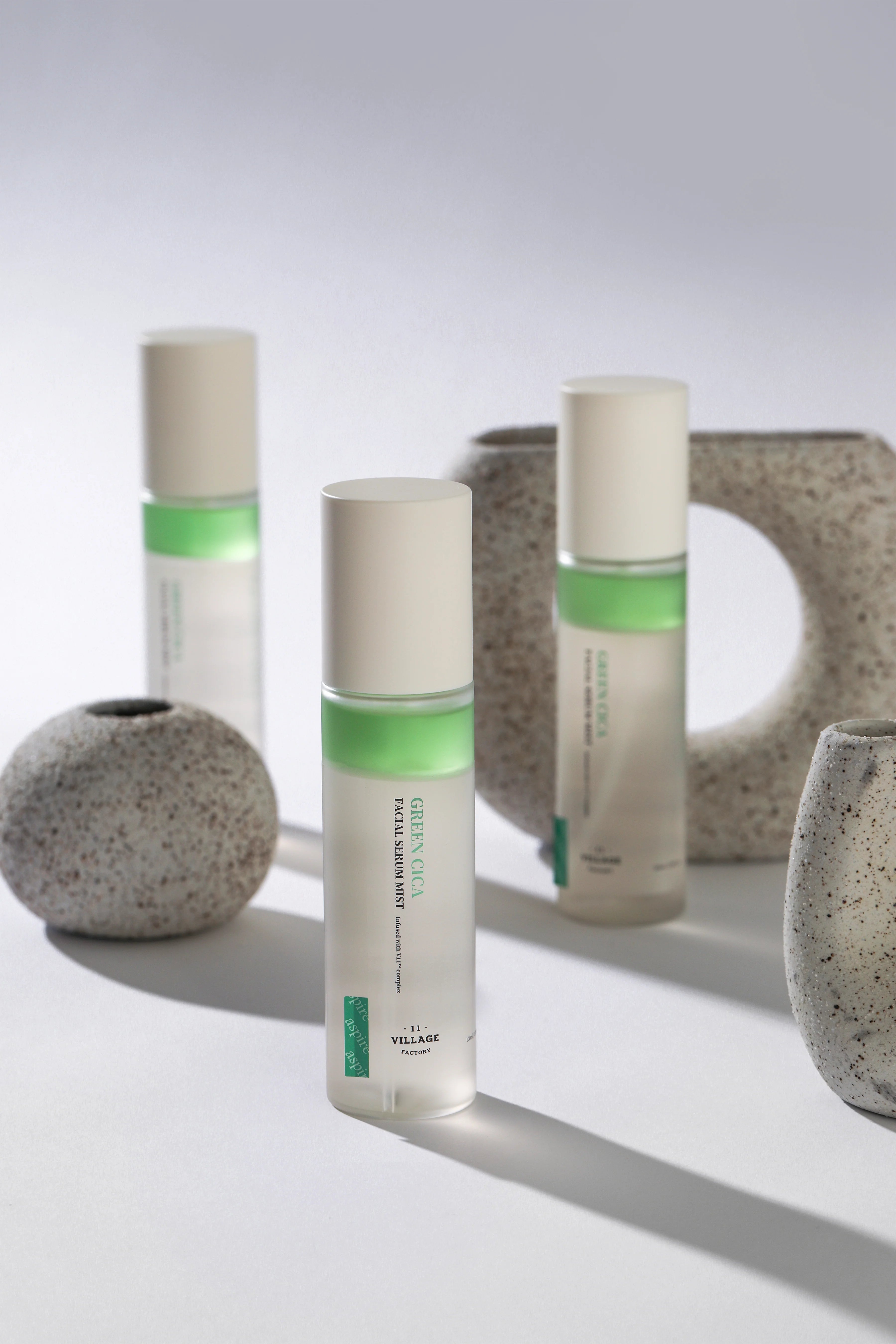 Village 11 Factory-Village 11 Factory Fresh Dewy Green Cica Facial Serum Mist 100ml Onarıcı & Sakinleştirici Vegan Serum Mist-Yüz Serumu-3-Milagron.com