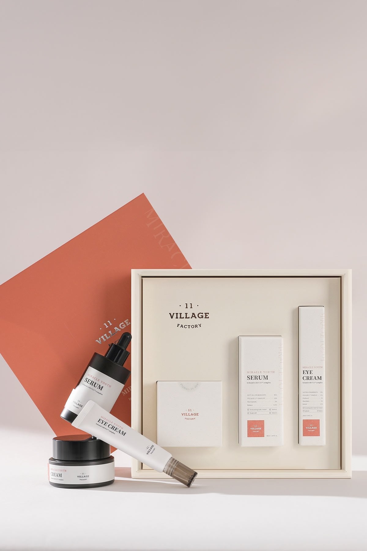 Village 11 Factory-Village 11 Factory Miracle Youth Set – Yaşlanma Karşıtı Vegan Retinol Set-Cilt Bakım Setleri-2-Milagron.com