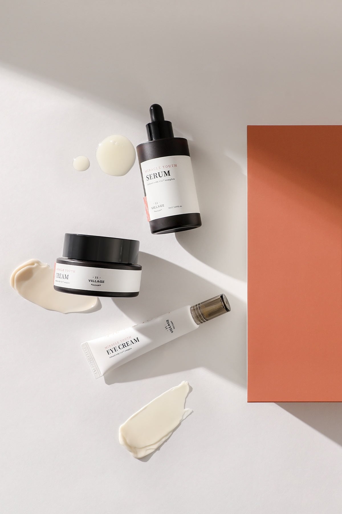 Village 11 Factory-Village 11 Factory Miracle Youth Set – Yaşlanma Karşıtı Vegan Retinol Set-Cilt Bakım Setleri-3-Milagron.com