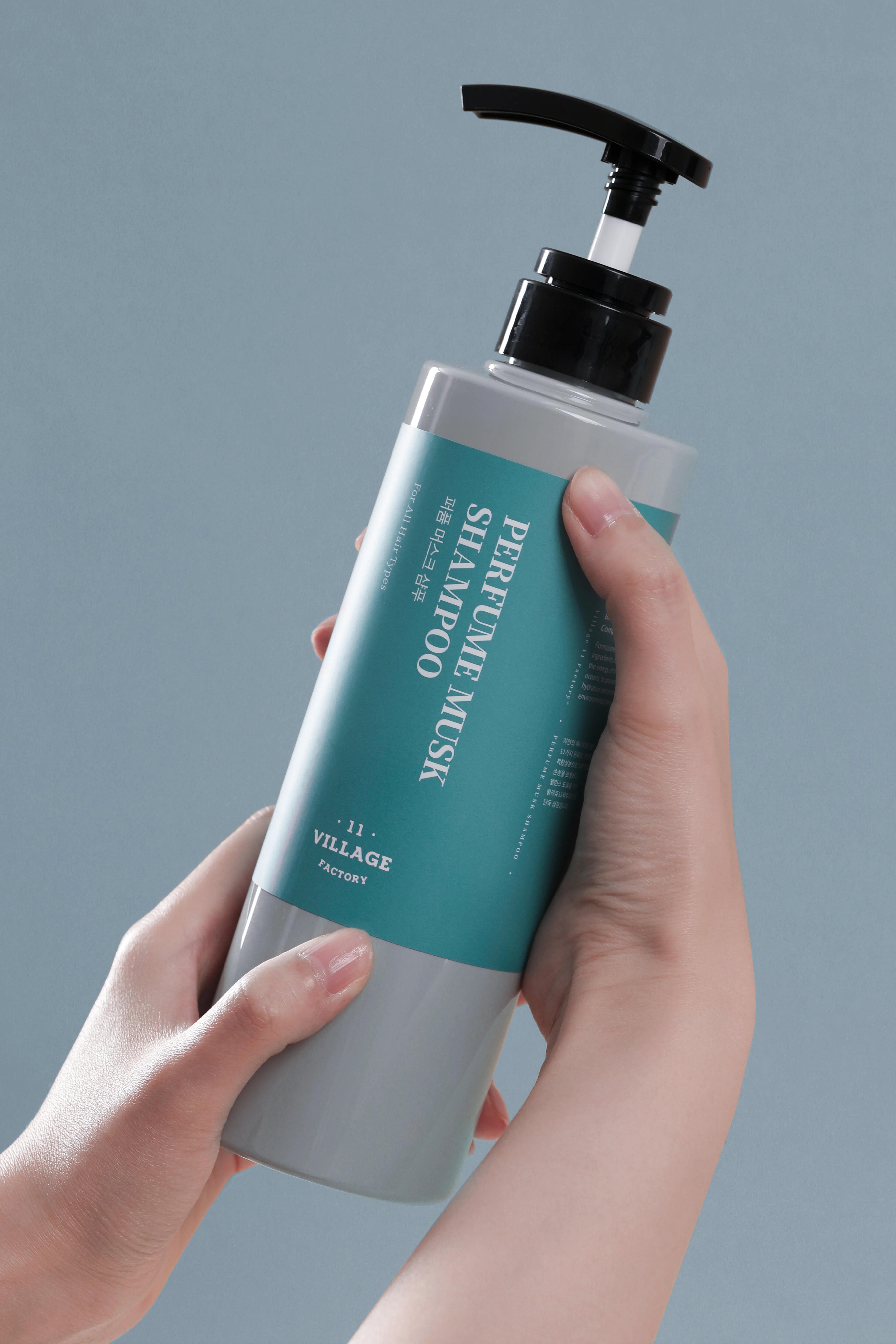 Village 11 Factory-Village 11 Factory Perfume Musk Shampoo 500g Dolaşmış Saç Açıcı Misk Kokulu Şampuan-Şampuan-4-Milagron.com