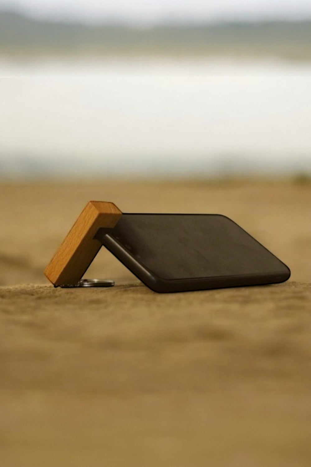 Vune Concept-Ahşap Telefon Tutucu Anahtarlık-Anahtarlık-4-Milagron.com