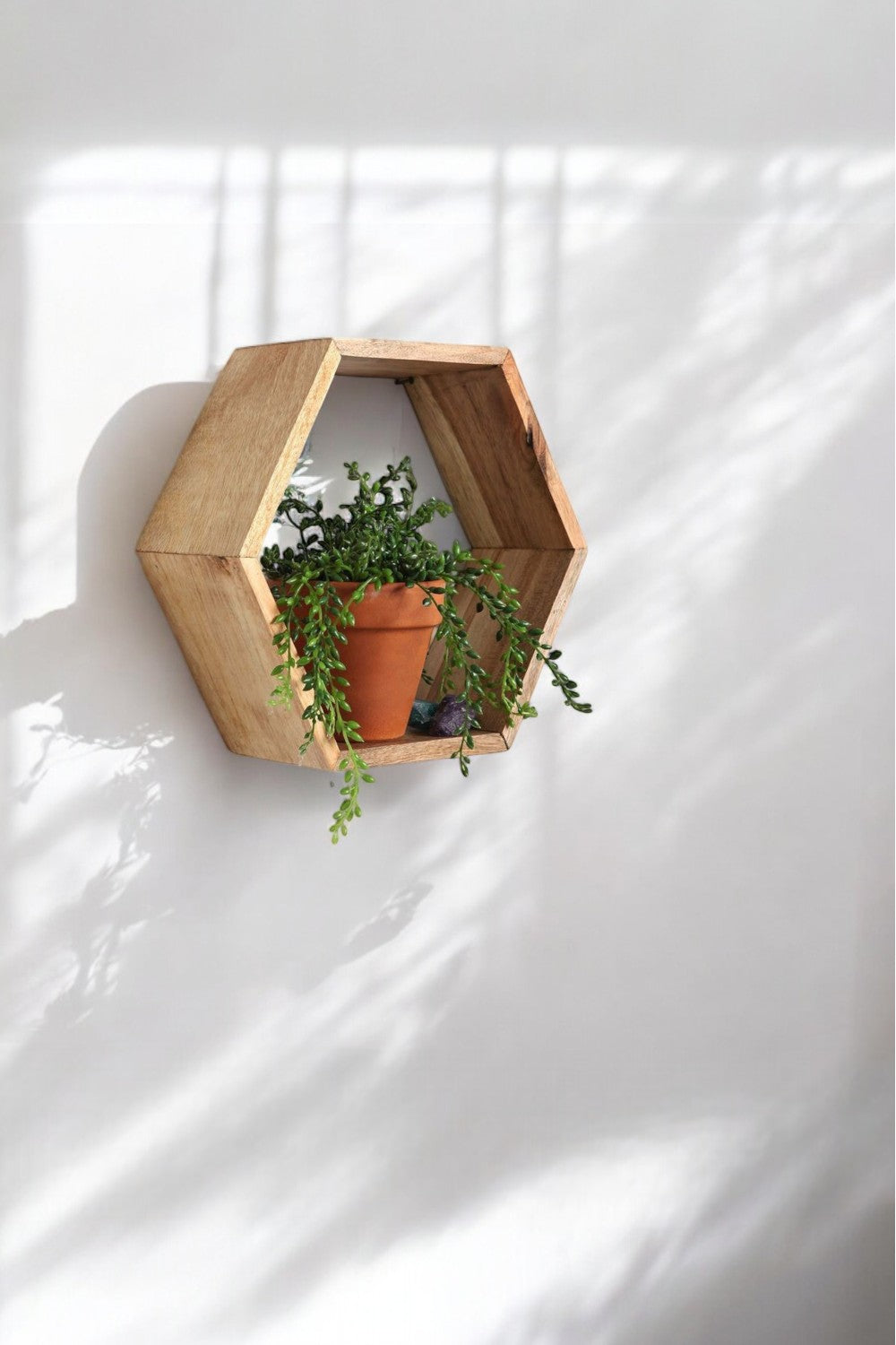 Vune Concept-El Yapımı Ahşap Altıgen Raf-Duvar Rafı-4-Milagron.com